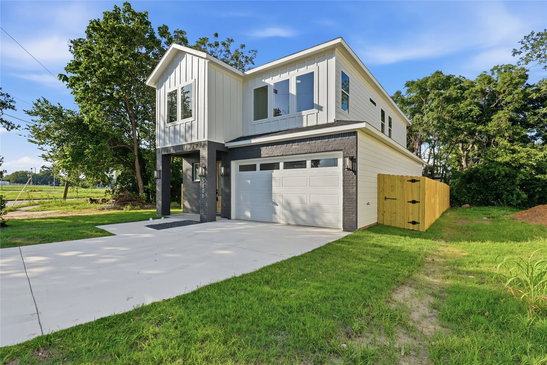 Single Family Residence For Sale in Dallas County , 5806 Carlton Garrett Street, Dallas, Texas 75215, 4 Bedroom, 3 Bathroom, 2 Garage spaces, 2,100 Sqft, built in 2026, mls#21386762, Real Estate Agent in Dallas, Homes For Sale in Dallas county, Homes For Sale in Dallas, Realtor in Dallas Texas, Real Estate Brokerage Independent Realty Texas, Luminita Cordes Realtor