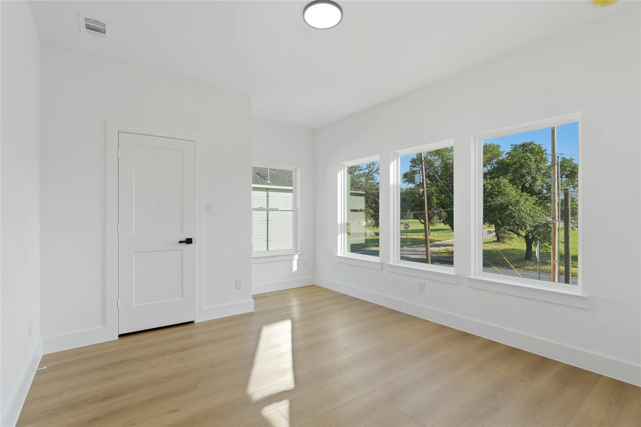 Single Family Residence For Sale in Dallas County , 5806 Carlton Garrett Street, Dallas, Texas 75215, 4 Bedroom, 3 Bathroom, 2 Garage spaces, 2,100 Sqft, built in 2026, mls#21386762, Real Estate Agent in Dallas, Homes For Sale in Dallas county, Homes For Sale in Dallas, Realtor in Dallas Texas, Real Estate Brokerage Independent Realty Texas, Luminita Cordes Realtor