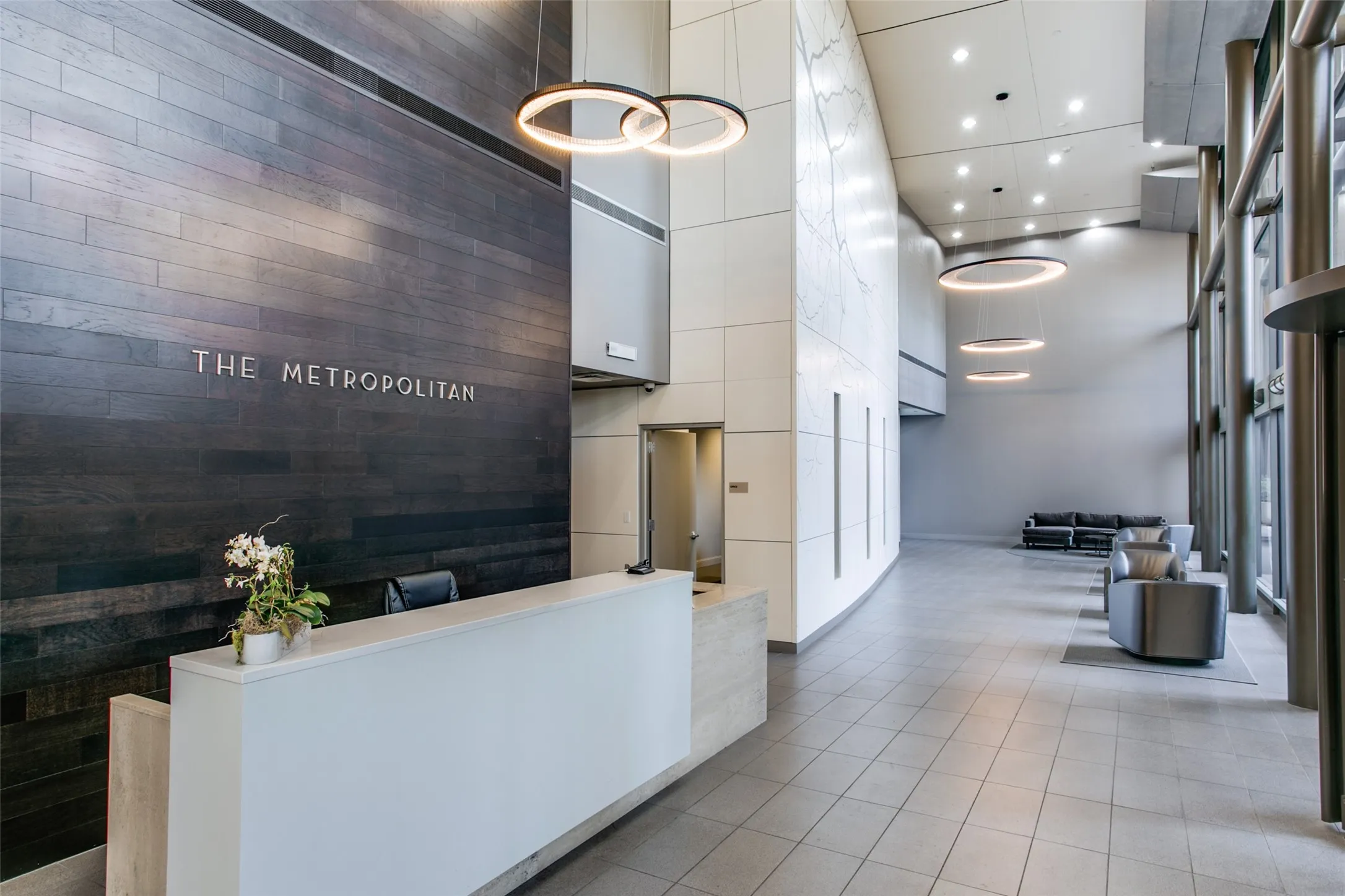 Condominium For Sale in Dallas County , 1200 Main Street 1802, Dallas, Texas 75202, 1 Bedroom, 1 Bathroom, 1 Garage spaces, 660 Sqft, built in 1974, mls#21390722, Real Estate Agent in Dallas, Homes For Sale in Dallas county, Homes For Sale in Dallas, Realtor in Dallas Texas, Real Estate Brokerage Independent Realty Texas, Luminita Cordes Realtor