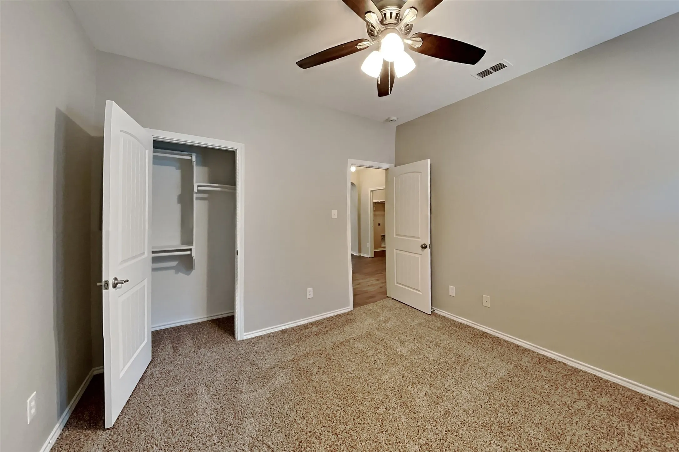 Single Family Residence For Rent in Tarrant County , 11704 Anna Grace Drive, Fort Worth, Texas 76028, 3 Bedroom, 2 Bathroom, 2 Garage spaces, 1,712 Sqft, built in 2014, mls#21391672, Real Estate Agent in Fort Worth, Homes For Rent in Tarrant county, Homes For Rent in Fort Worth, Realtor in Fort Worth Texas, Real Estate Brokerage Independent Realty Texas, Luminita Cordes Realtor