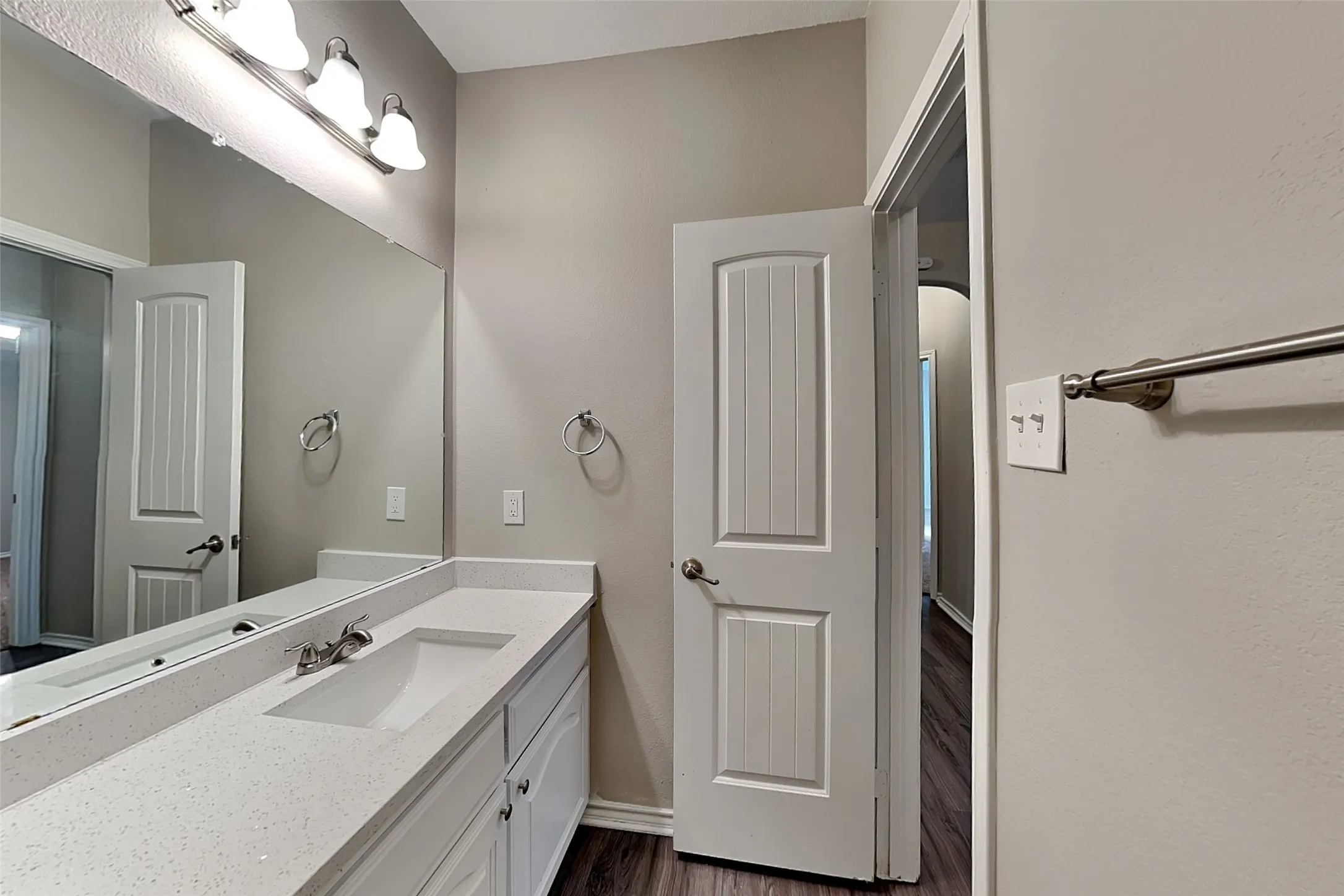 Single Family Residence For Rent in Tarrant County , 11704 Anna Grace Drive, Fort Worth, Texas 76028, 3 Bedroom, 2 Bathroom, 2 Garage spaces, 1,712 Sqft, built in 2014, mls#21391672, Real Estate Agent in Fort Worth, Homes For Rent in Tarrant county, Homes For Rent in Fort Worth, Realtor in Fort Worth Texas, Real Estate Brokerage Independent Realty Texas, Luminita Cordes Realtor