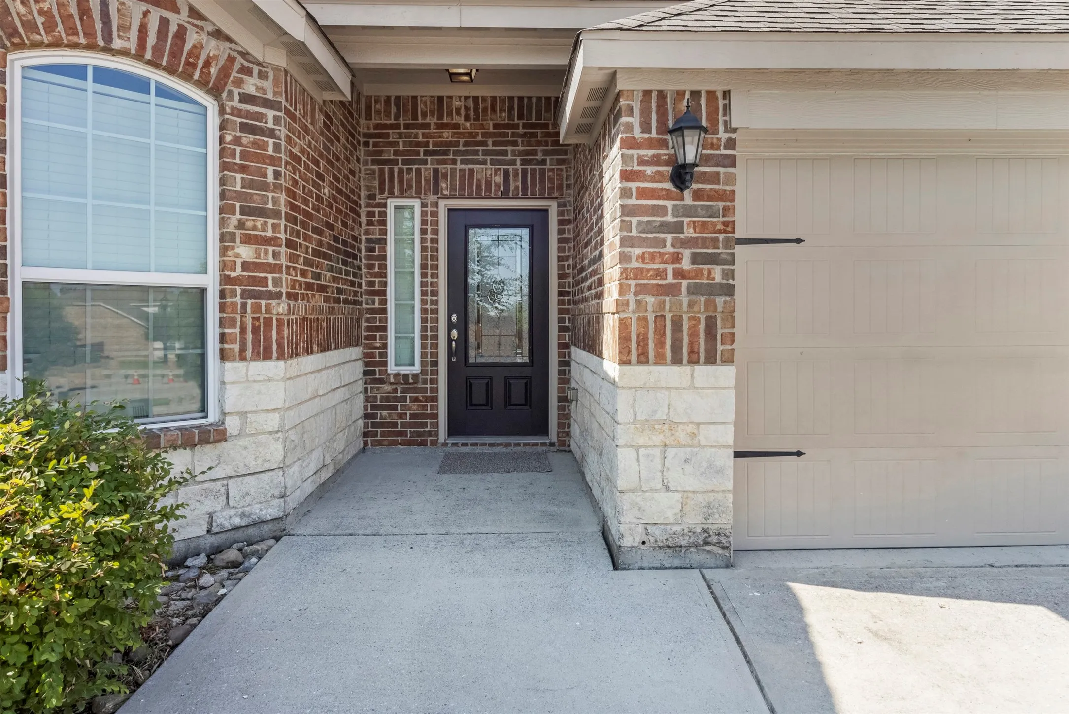 Single Family Residence For Rent in Collin County , 2309 Sephora, Anna, Texas 75409, 3 Bedroom, 2 Bathroom, 2 Garage spaces, 1,928 Sqft, built in 2016, mls#21388875, Real Estate Agent in Anna, Homes For Rent in Collin county, Homes For Rent in Anna, Realtor in Anna Texas, Real Estate Brokerage Independent Realty Texas, Luminita Cordes Realtor