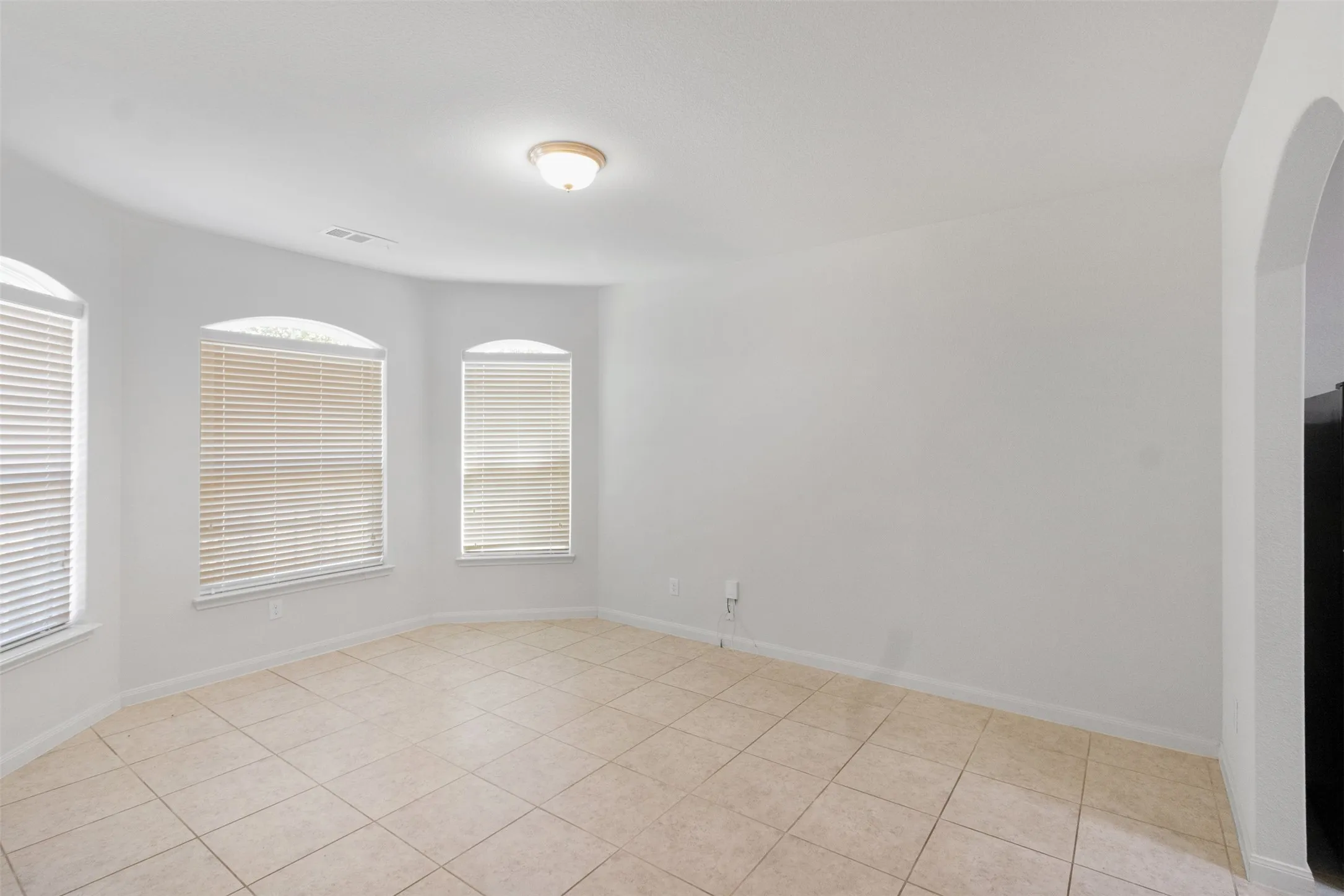 Single Family Residence For Rent in Collin County , 2309 Sephora, Anna, Texas 75409, 3 Bedroom, 2 Bathroom, 2 Garage spaces, 1,928 Sqft, built in 2016, mls#21388875, Real Estate Agent in Anna, Homes For Rent in Collin county, Homes For Rent in Anna, Realtor in Anna Texas, Real Estate Brokerage Independent Realty Texas, Luminita Cordes Realtor
