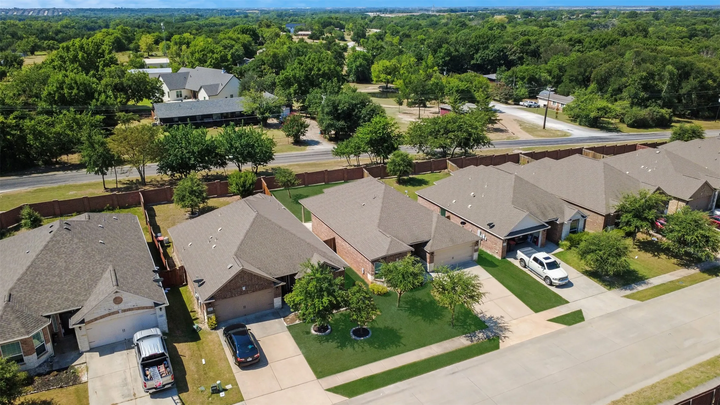 Single Family Residence For Rent in Collin County , 2309 Sephora, Anna, Texas 75409, 3 Bedroom, 2 Bathroom, 2 Garage spaces, 1,928 Sqft, built in 2016, mls#21388875, Real Estate Agent in Anna, Homes For Rent in Collin county, Homes For Rent in Anna, Realtor in Anna Texas, Real Estate Brokerage Independent Realty Texas, Luminita Cordes Realtor
