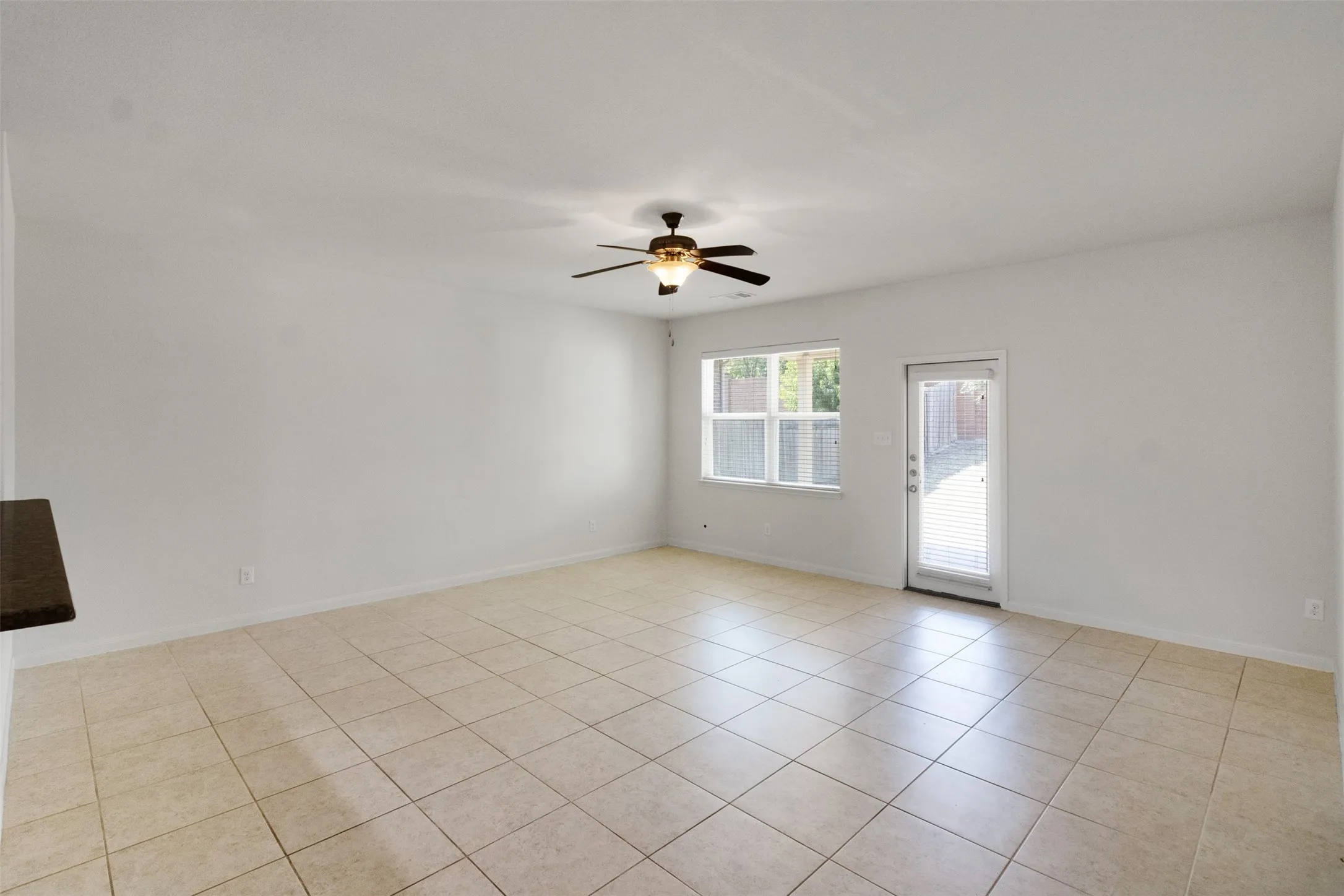 Single Family Residence For Rent in Collin County , 2309 Sephora, Anna, Texas 75409, 3 Bedroom, 2 Bathroom, 2 Garage spaces, 1,928 Sqft, built in 2016, mls#21388875, Real Estate Agent in Anna, Homes For Rent in Collin county, Homes For Rent in Anna, Realtor in Anna Texas, Real Estate Brokerage Independent Realty Texas, Luminita Cordes Realtor
