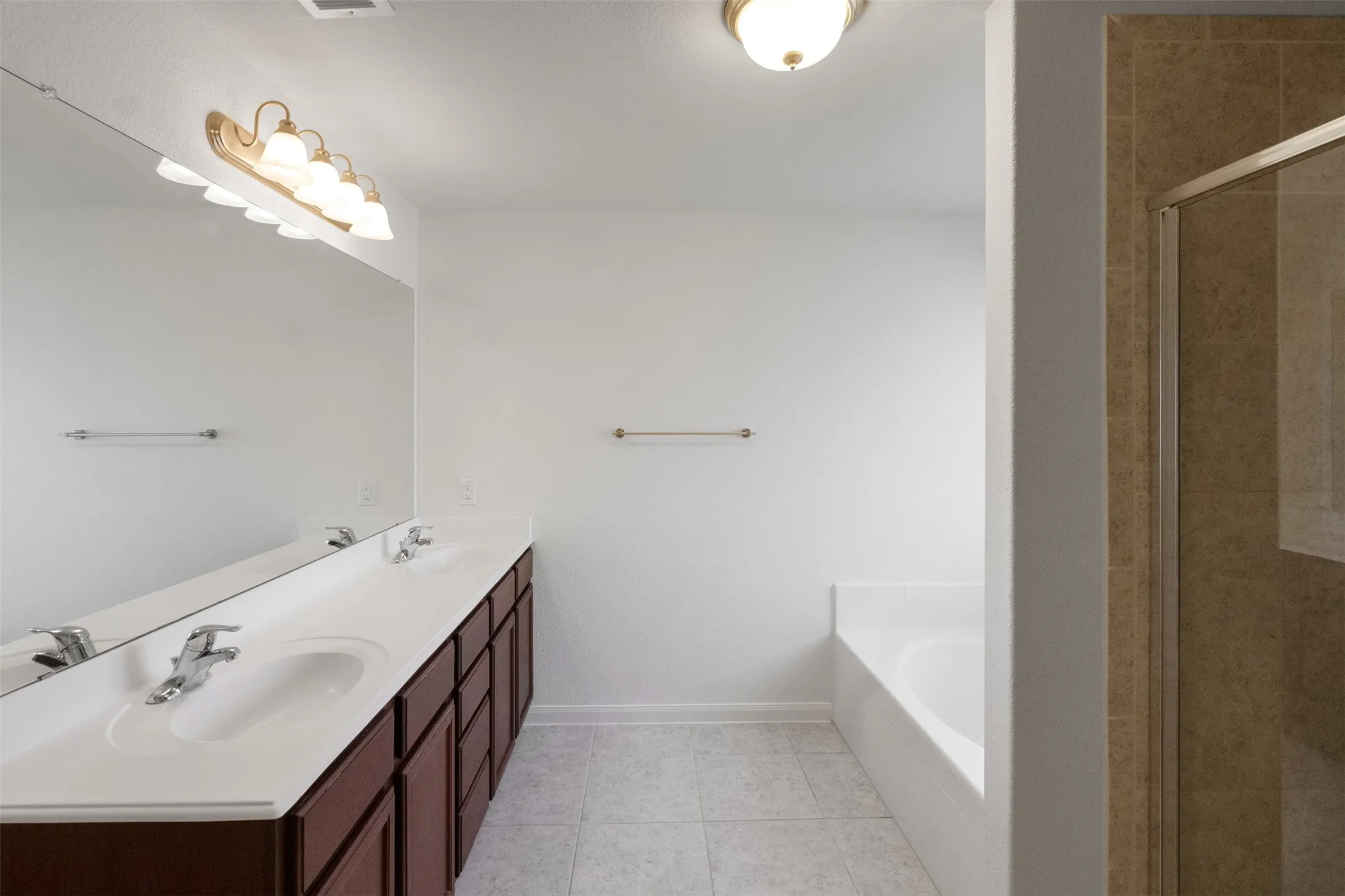 Single Family Residence For Rent in Collin County , 2309 Sephora, Anna, Texas 75409, 3 Bedroom, 2 Bathroom, 2 Garage spaces, 1,928 Sqft, built in 2016, mls#21388875, Real Estate Agent in Anna, Homes For Rent in Collin county, Homes For Rent in Anna, Realtor in Anna Texas, Real Estate Brokerage Independent Realty Texas, Luminita Cordes Realtor