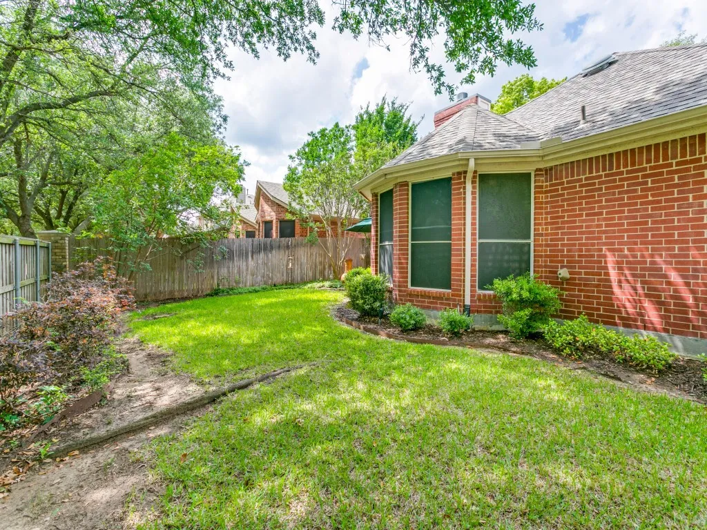 Single Family Residence For Sale in Denton County , 3605 Kales Lane, Flower Mound, Texas 75022, 3 Bedroom, 2 Bathroom, 2 Garage spaces, 1,887 Sqft, built in 1997, mls#21391686, Real Estate Agent in Flower Mound, Homes For Sale in Denton county, Homes For Sale in Flower Mound, Realtor in Flower Mound Texas, Real Estate Brokerage Independent Realty Texas, Luminita Cordes Realtor