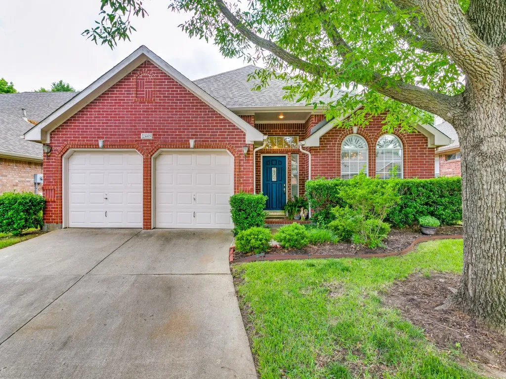 Single Family Residence For Sale in Denton County , 3605 Kales Lane, Flower Mound, Texas 75022, 3 Bedroom, 2 Bathroom, 2 Garage spaces, 1,887 Sqft, built in 1997, mls#21391686, Real Estate Agent in Flower Mound, Homes For Sale in Denton county, Homes For Sale in Flower Mound, Realtor in Flower Mound Texas, Real Estate Brokerage Independent Realty Texas, Luminita Cordes Realtor