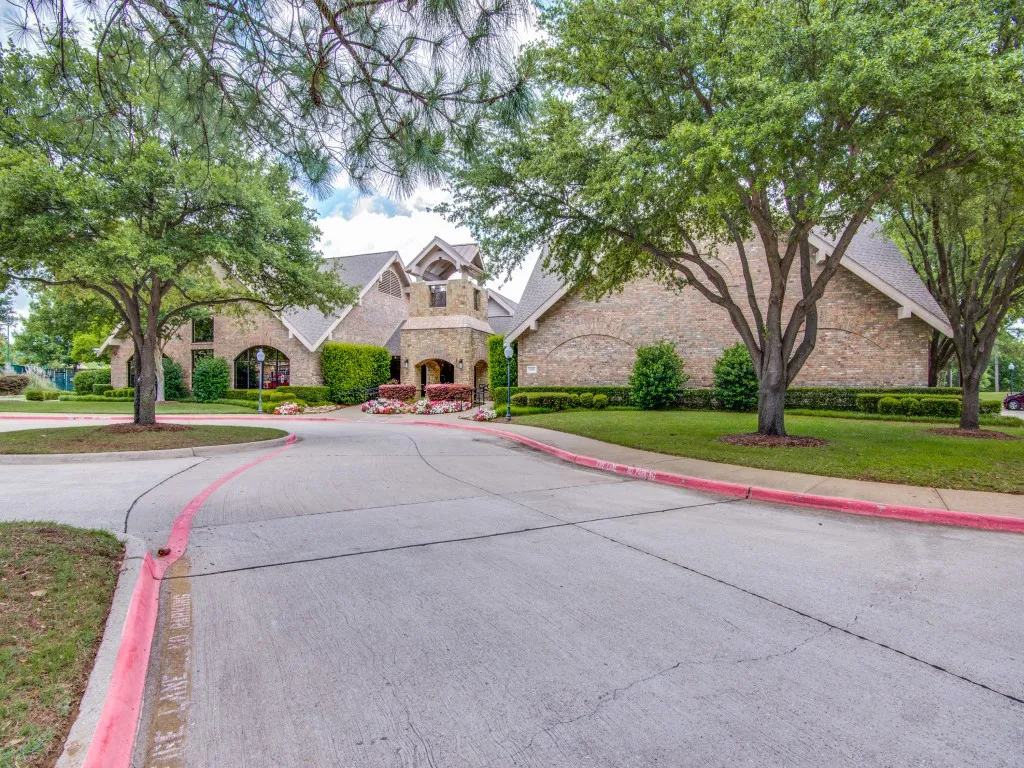 Single Family Residence For Sale in Denton County , 3605 Kales Lane, Flower Mound, Texas 75022, 3 Bedroom, 2 Bathroom, 2 Garage spaces, 1,887 Sqft, built in 1997, mls#21391686, Real Estate Agent in Flower Mound, Homes For Sale in Denton county, Homes For Sale in Flower Mound, Realtor in Flower Mound Texas, Real Estate Brokerage Independent Realty Texas, Luminita Cordes Realtor