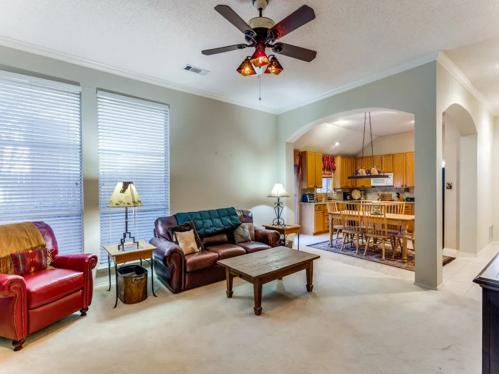 Single Family Residence For Sale in Denton County , 3605 Kales Lane, Flower Mound, Texas 75022, 3 Bedroom, 2 Bathroom, 2 Garage spaces, 1,887 Sqft, built in 1997, mls#21391686, Real Estate Agent in Flower Mound, Homes For Sale in Denton county, Homes For Sale in Flower Mound, Realtor in Flower Mound Texas, Real Estate Brokerage Independent Realty Texas, Luminita Cordes Realtor