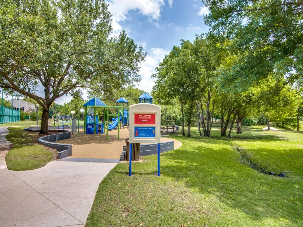 Single Family Residence For Sale in Denton County , 3605 Kales Lane, Flower Mound, Texas 75022, 3 Bedroom, 2 Bathroom, 2 Garage spaces, 1,887 Sqft, built in 1997, mls#21391686, Real Estate Agent in Flower Mound, Homes For Sale in Denton county, Homes For Sale in Flower Mound, Realtor in Flower Mound Texas, Real Estate Brokerage Independent Realty Texas, Luminita Cordes Realtor