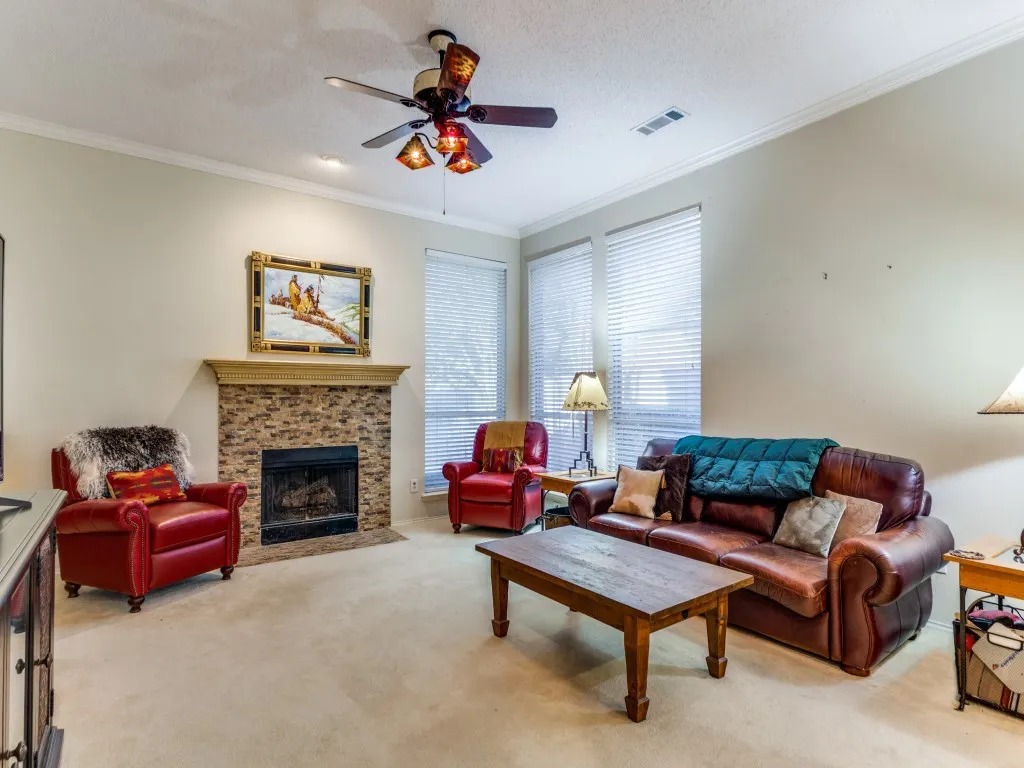 Single Family Residence For Sale in Denton County , 3605 Kales Lane, Flower Mound, Texas 75022, 3 Bedroom, 2 Bathroom, 2 Garage spaces, 1,887 Sqft, built in 1997, mls#21391686, Real Estate Agent in Flower Mound, Homes For Sale in Denton county, Homes For Sale in Flower Mound, Realtor in Flower Mound Texas, Real Estate Brokerage Independent Realty Texas, Luminita Cordes Realtor