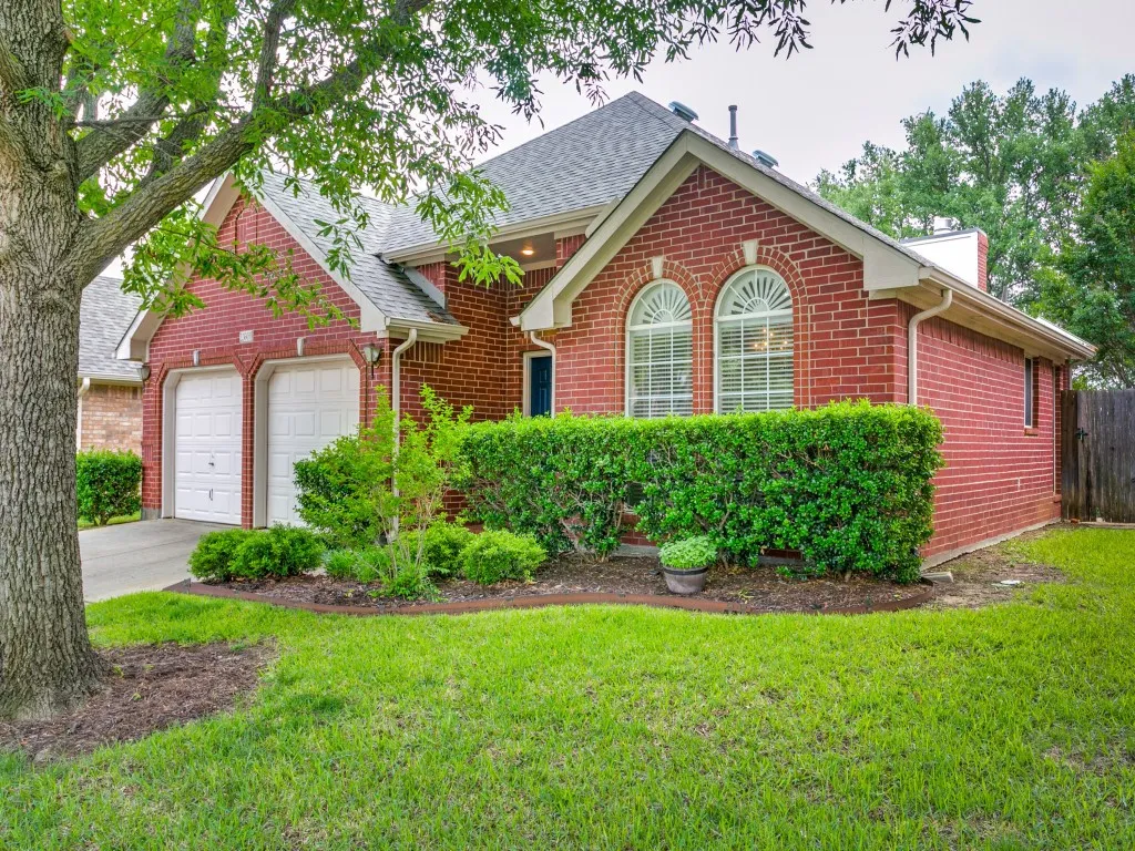 Single Family Residence For Sale