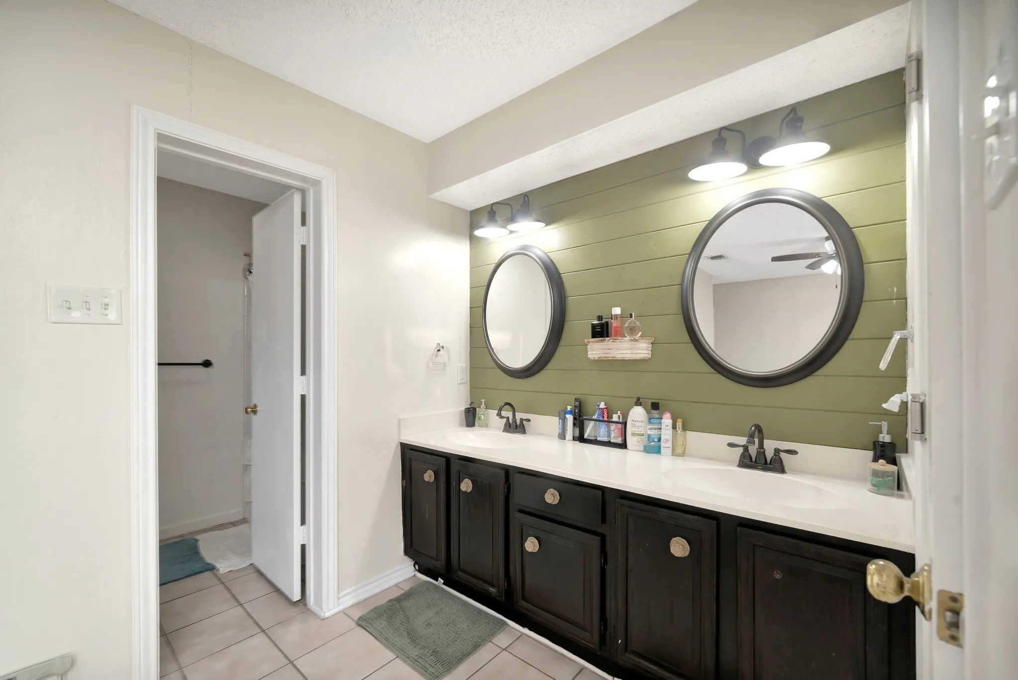 Single Family Residence For Sale in Dallas County , 2612 Herring Circle, Sachse, Texas 75048, 3 Bedroom, 2 Bathroom, 2 Garage spaces, 1,440 Sqft, built in 1984, mls#21391687, Real Estate Agent in Sachse, Homes For Sale in Dallas county, Homes For Sale in Sachse, Realtor in Sachse Texas, Real Estate Brokerage Independent Realty Texas, Luminita Cordes Realtor