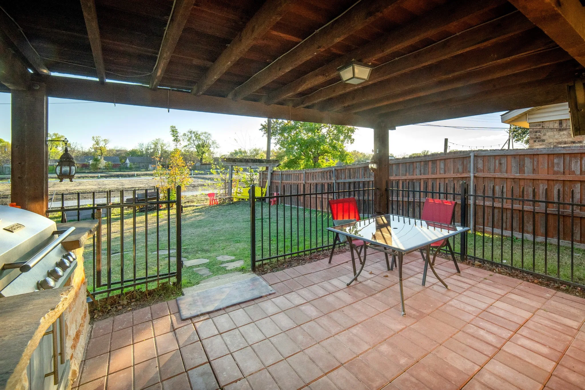 Single Family Residence For Sale in Dallas County , 2612 Herring Circle, Sachse, Texas 75048, 3 Bedroom, 2 Bathroom, 2 Garage spaces, 1,440 Sqft, built in 1984, mls#21391687, Real Estate Agent in Sachse, Homes For Sale in Dallas county, Homes For Sale in Sachse, Realtor in Sachse Texas, Real Estate Brokerage Independent Realty Texas, Luminita Cordes Realtor