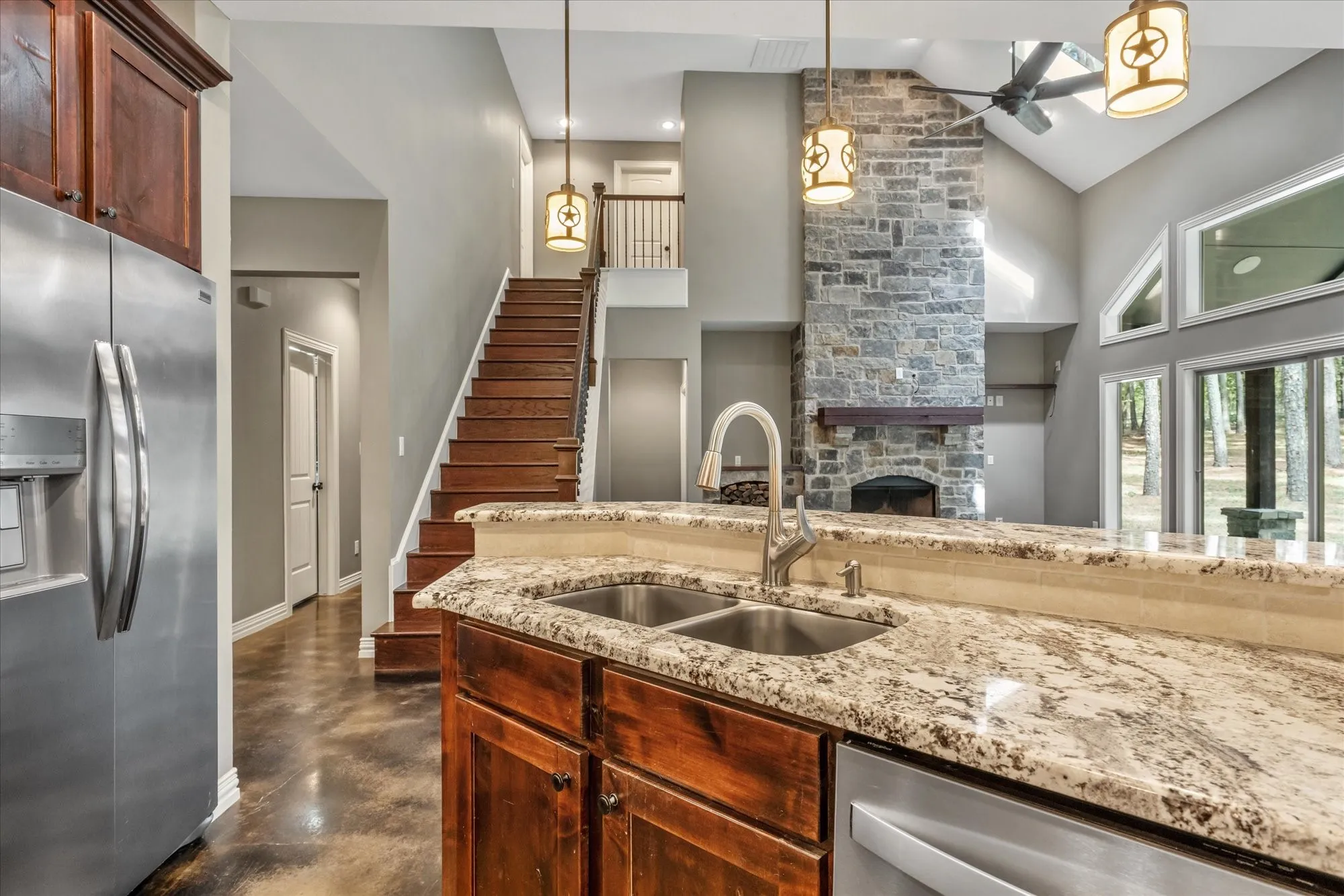 Single Family Residence For Sale in Henderson County , 7726 Fallow Run, Larue, Texas 75770, 4 Bedroom, 3 Bathroom, 2 Garage spaces, 2,277 Sqft, built in 2014, mls#21388653, Real Estate Agent in Larue, Homes For Sale in Henderson county, Homes For Sale in Larue, Realtor in Larue Texas, Real Estate Brokerage Independent Realty Texas, Luminita Cordes Realtor