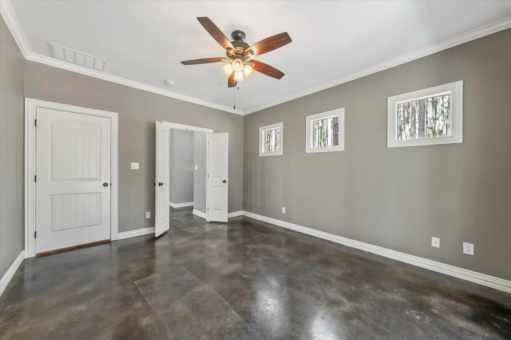 Single Family Residence For Sale in Henderson County , 7726 Fallow Run, Larue, Texas 75770, 4 Bedroom, 3 Bathroom, 2 Garage spaces, 2,277 Sqft, built in 2014, mls#21388653, Real Estate Agent in Larue, Homes For Sale in Henderson county, Homes For Sale in Larue, Realtor in Larue Texas, Real Estate Brokerage Independent Realty Texas, Luminita Cordes Realtor