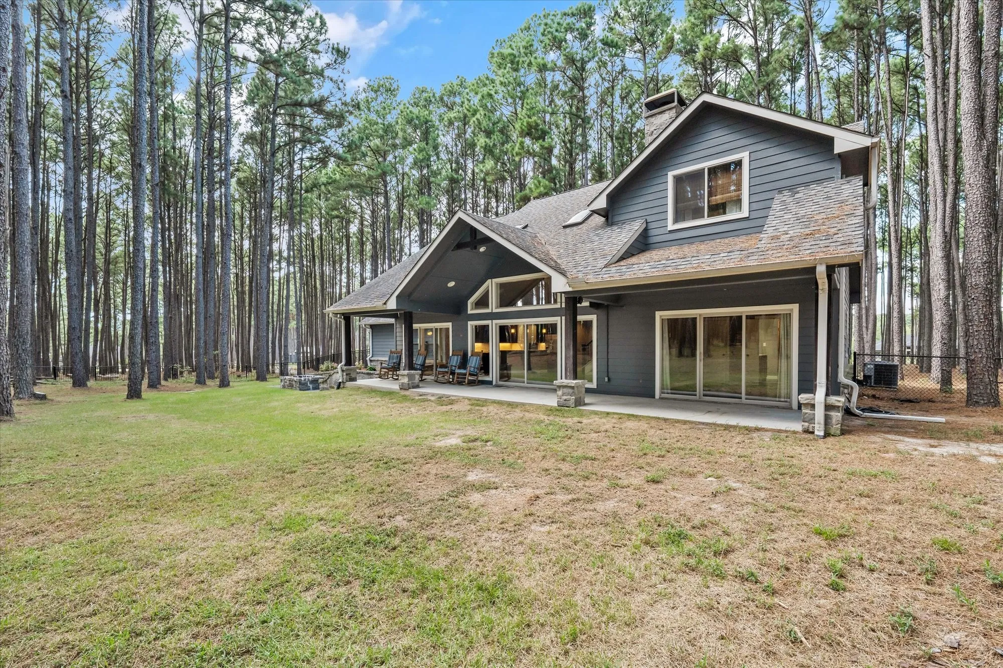 Single Family Residence For Sale in Henderson County , 7726 Fallow Run, Larue, Texas 75770, 4 Bedroom, 3 Bathroom, 2 Garage spaces, 2,277 Sqft, built in 2014, mls#21388653, Real Estate Agent in Larue, Homes For Sale in Henderson county, Homes For Sale in Larue, Realtor in Larue Texas, Real Estate Brokerage Independent Realty Texas, Luminita Cordes Realtor
