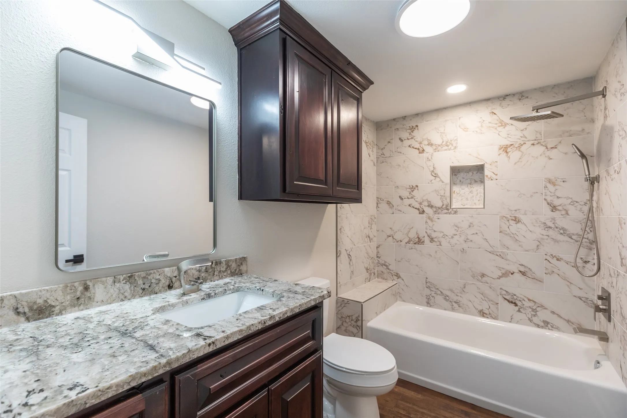 Single Family Residence For Sale in Taylor County , 1394 S Pioneer Drive, Abilene, Texas 79605, 5 Bedroom, 3 Bathroom, Garage spaces, 2,895 Sqft, built in 1972, mls#21391671, Real Estate Agent in Abilene, Homes For Sale in Taylor county, Homes For Sale in Abilene, Realtor in Abilene Texas, Real Estate Brokerage Independent Realty Texas, Luminita Cordes Realtor