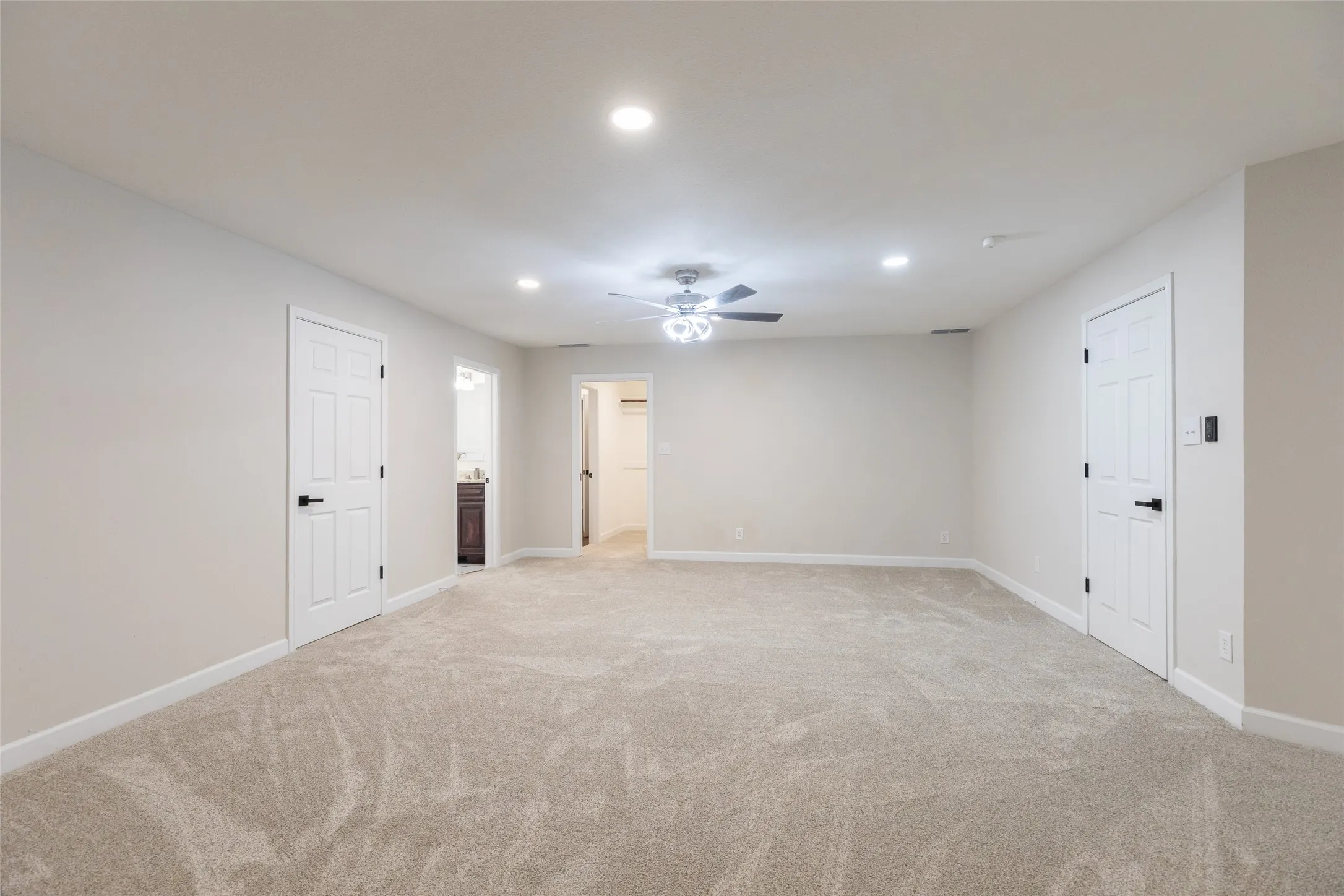 Single Family Residence For Sale in Taylor County , 1394 S Pioneer Drive, Abilene, Texas 79605, 5 Bedroom, 3 Bathroom, Garage spaces, 2,895 Sqft, built in 1972, mls#21391671, Real Estate Agent in Abilene, Homes For Sale in Taylor county, Homes For Sale in Abilene, Realtor in Abilene Texas, Real Estate Brokerage Independent Realty Texas, Luminita Cordes Realtor
