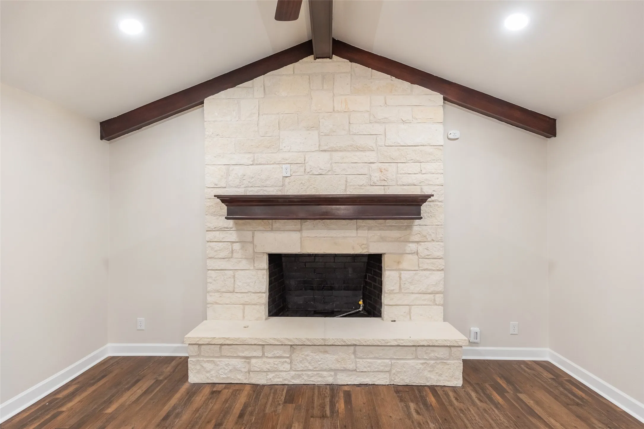Single Family Residence For Sale in Taylor County , 1394 S Pioneer Drive, Abilene, Texas 79605, 5 Bedroom, 3 Bathroom, Garage spaces, 2,895 Sqft, built in 1972, mls#21391671, Real Estate Agent in Abilene, Homes For Sale in Taylor county, Homes For Sale in Abilene, Realtor in Abilene Texas, Real Estate Brokerage Independent Realty Texas, Luminita Cordes Realtor