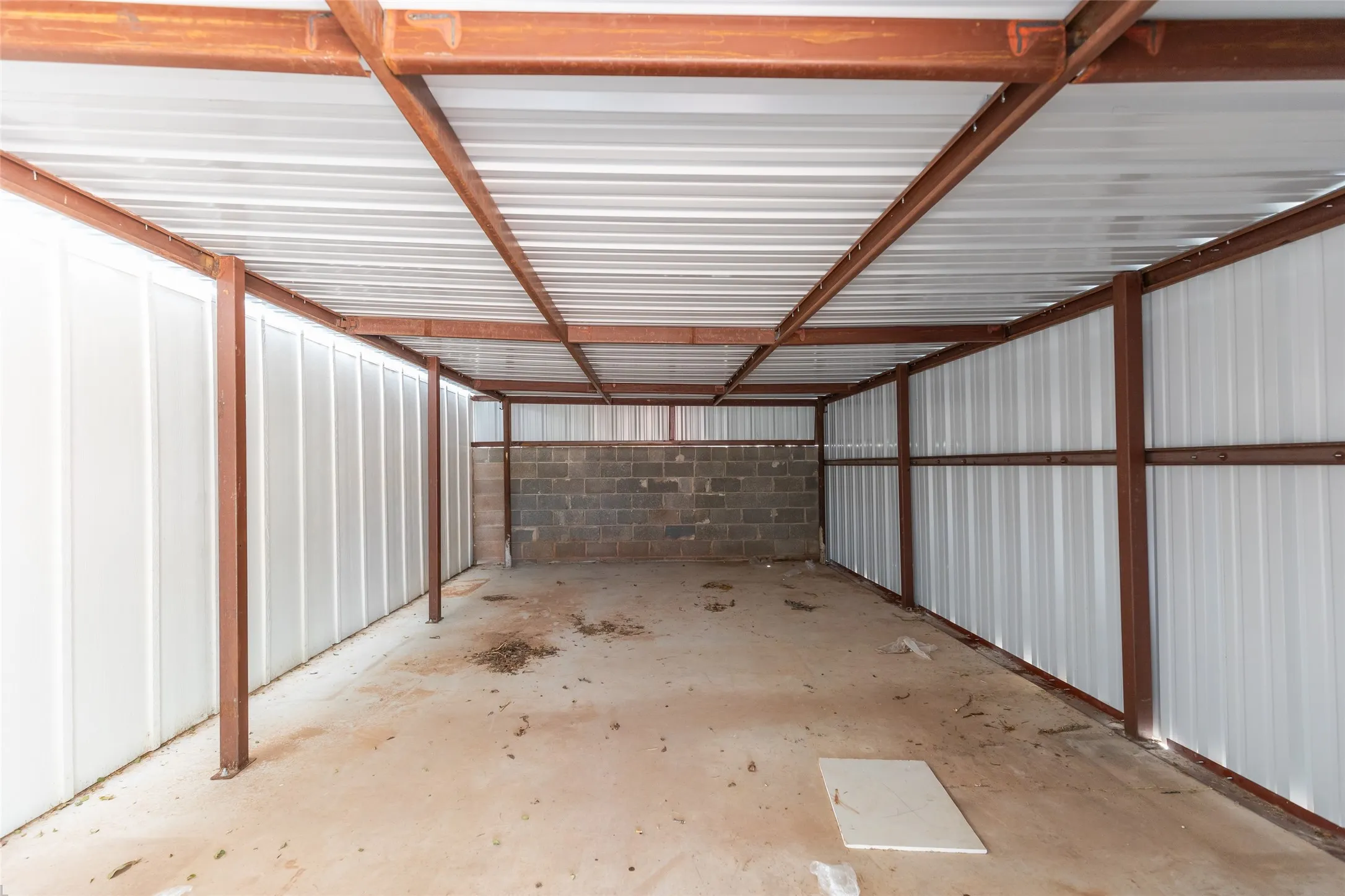 Single Family Residence For Sale in Taylor County , 1394 S Pioneer Drive, Abilene, Texas 79605, 5 Bedroom, 3 Bathroom, Garage spaces, 2,895 Sqft, built in 1972, mls#21391671, Real Estate Agent in Abilene, Homes For Sale in Taylor county, Homes For Sale in Abilene, Realtor in Abilene Texas, Real Estate Brokerage Independent Realty Texas, Luminita Cordes Realtor