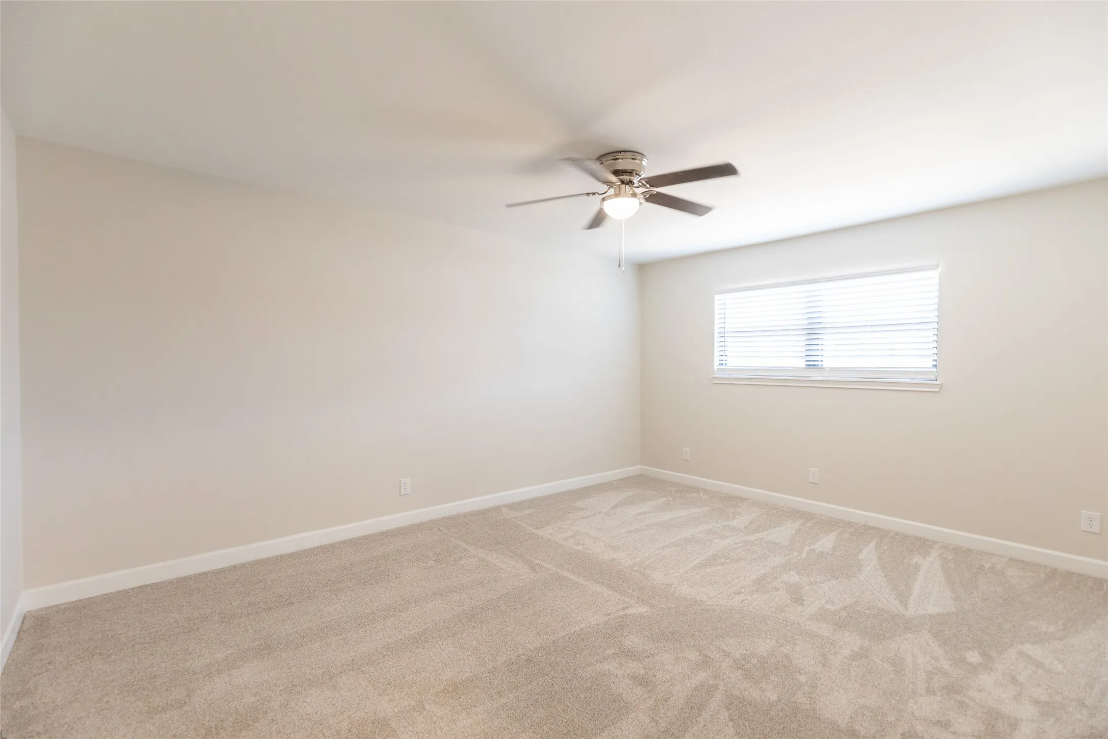 Single Family Residence For Sale in Taylor County , 1394 S Pioneer Drive, Abilene, Texas 79605, 5 Bedroom, 3 Bathroom, Garage spaces, 2,895 Sqft, built in 1972, mls#21391671, Real Estate Agent in Abilene, Homes For Sale in Taylor county, Homes For Sale in Abilene, Realtor in Abilene Texas, Real Estate Brokerage Independent Realty Texas, Luminita Cordes Realtor