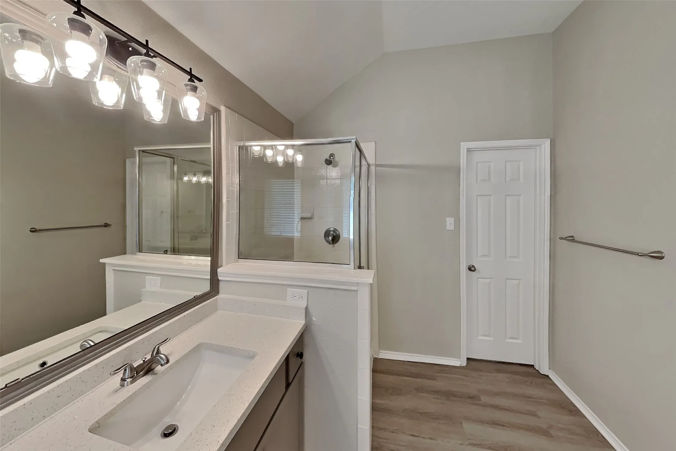 Single Family Residence For Rent in Denton County , 3116 Fox Hollow Drive, Little Elm, Texas 75068, 3 Bedroom, 2 Bathroom, 2 Garage spaces, 1,808 Sqft, built in 2002, mls#21391694, Real Estate Agent in Little Elm, Homes For Rent in Denton county, Homes For Rent in Little Elm, Realtor in Little Elm Texas, Real Estate Brokerage Independent Realty Texas, Luminita Cordes Realtor
