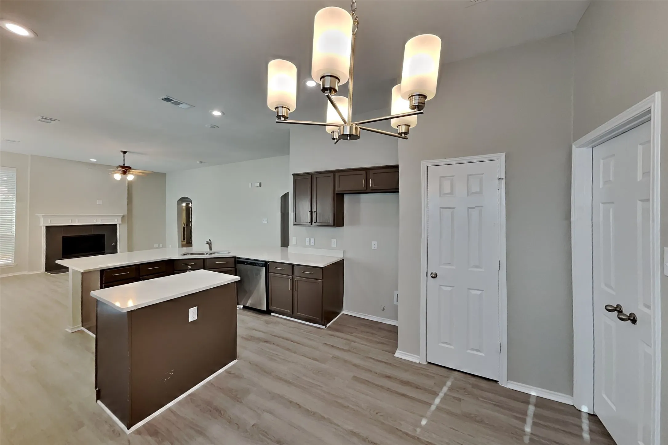 Single Family Residence For Rent in Denton County , 3116 Fox Hollow Drive, Little Elm, Texas 75068, 3 Bedroom, 2 Bathroom, 2 Garage spaces, 1,808 Sqft, built in 2002, mls#21391694, Real Estate Agent in Little Elm, Homes For Rent in Denton county, Homes For Rent in Little Elm, Realtor in Little Elm Texas, Real Estate Brokerage Independent Realty Texas, Luminita Cordes Realtor