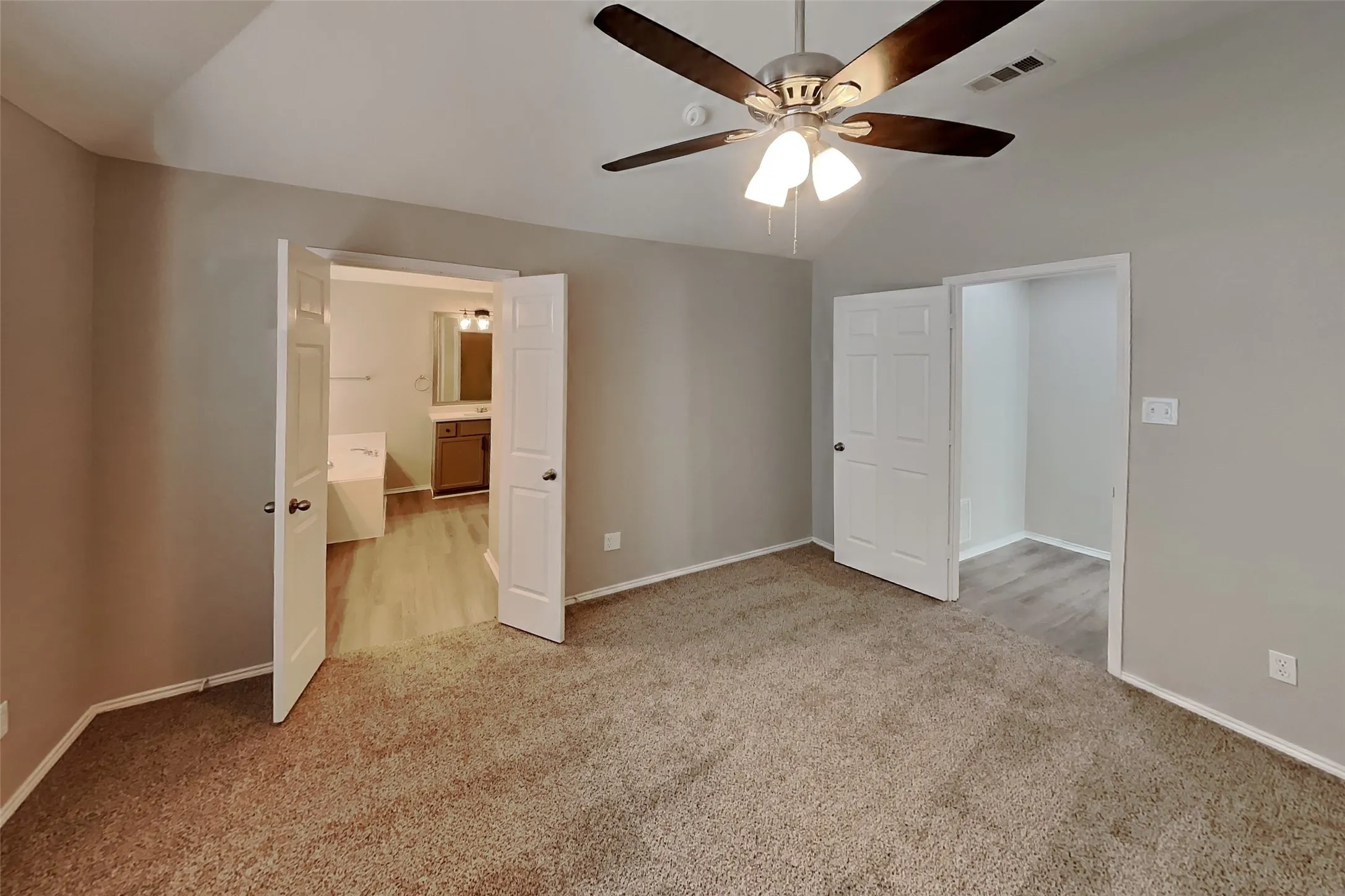 Single Family Residence For Rent in Denton County , 3116 Fox Hollow Drive, Little Elm, Texas 75068, 3 Bedroom, 2 Bathroom, 2 Garage spaces, 1,808 Sqft, built in 2002, mls#21391694, Real Estate Agent in Little Elm, Homes For Rent in Denton county, Homes For Rent in Little Elm, Realtor in Little Elm Texas, Real Estate Brokerage Independent Realty Texas, Luminita Cordes Realtor