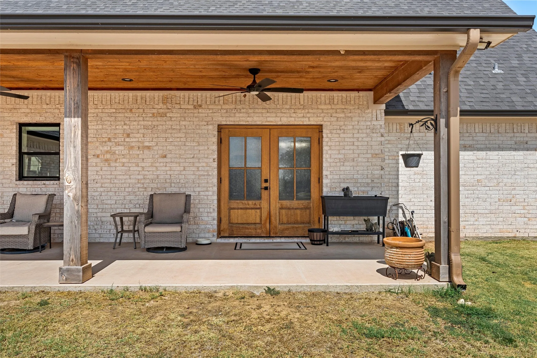 Single Family Residence For Sale in Mc Lennan County , 15 Pareya Circle, West, Texas 76691, 2 Bedroom, 2 Bathroom, 2 Garage spaces, 1,964 Sqft, built in 2023, mls#21391690, Real Estate Agent in West, Homes For Sale in Mc Lennan county, Homes For Sale in West, Realtor in West Texas, Real Estate Brokerage Independent Realty Texas, Luminita Cordes Realtor