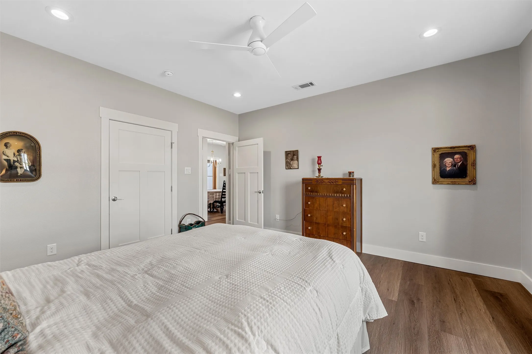 Single Family Residence For Sale in Mc Lennan County , 15 Pareya Circle, West, Texas 76691, 2 Bedroom, 2 Bathroom, 2 Garage spaces, 1,964 Sqft, built in 2023, mls#21391690, Real Estate Agent in West, Homes For Sale in Mc Lennan county, Homes For Sale in West, Realtor in West Texas, Real Estate Brokerage Independent Realty Texas, Luminita Cordes Realtor