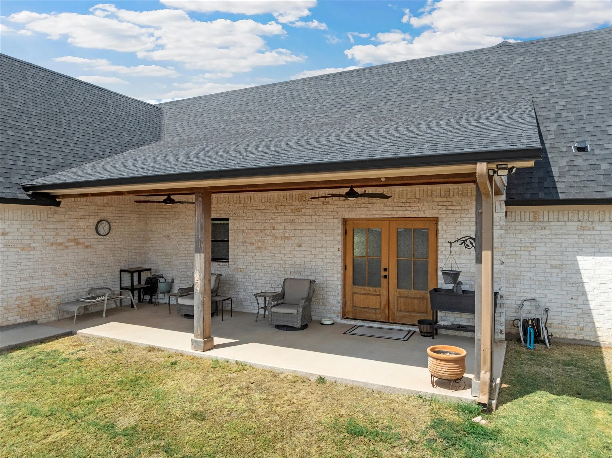 Single Family Residence For Sale in Mc Lennan County , 15 Pareya Circle, West, Texas 76691, 2 Bedroom, 2 Bathroom, 2 Garage spaces, 1,964 Sqft, built in 2023, mls#21391690, Real Estate Agent in West, Homes For Sale in Mc Lennan county, Homes For Sale in West, Realtor in West Texas, Real Estate Brokerage Independent Realty Texas, Luminita Cordes Realtor