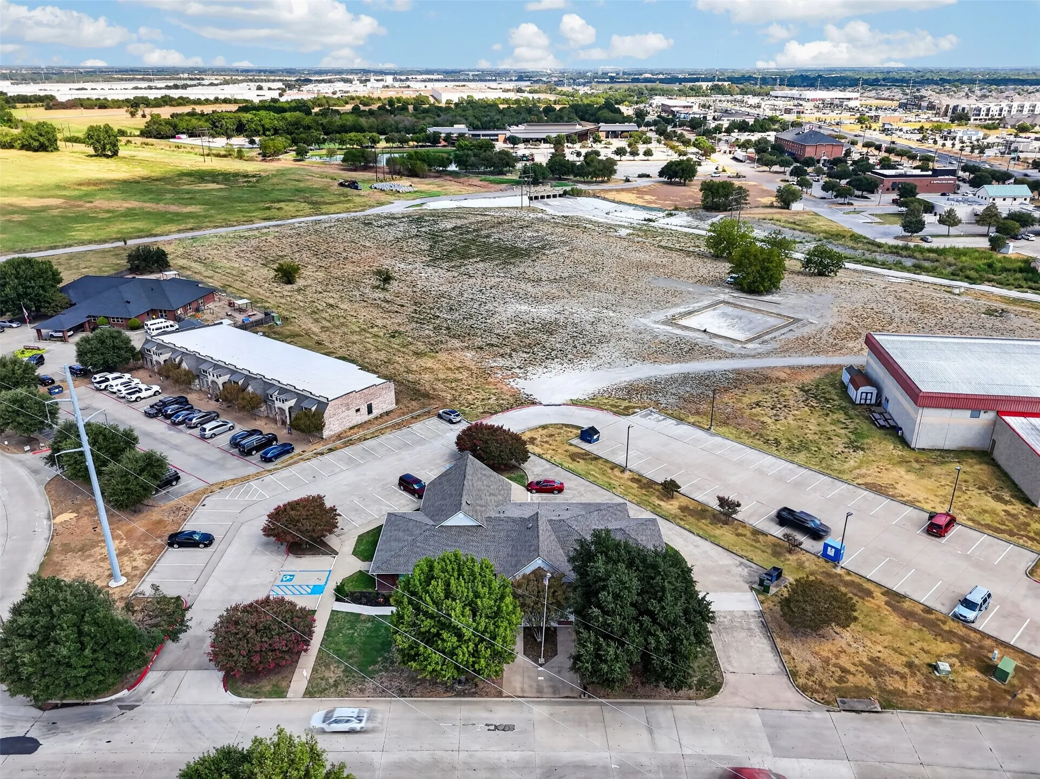 Office For Sale in Ellis County , 102 Ymca Drive, Waxahachie, Texas 75165, 0, 0, Garage spaces, 4,472 Sqft, built in 1986, mls#21391275, Real Estate Agent in Waxahachie, Homes For Sale in Ellis county, Homes For Sale in Waxahachie, Realtor in Waxahachie Texas, Real Estate Brokerage Independent Realty Texas, Luminita Cordes Realtor