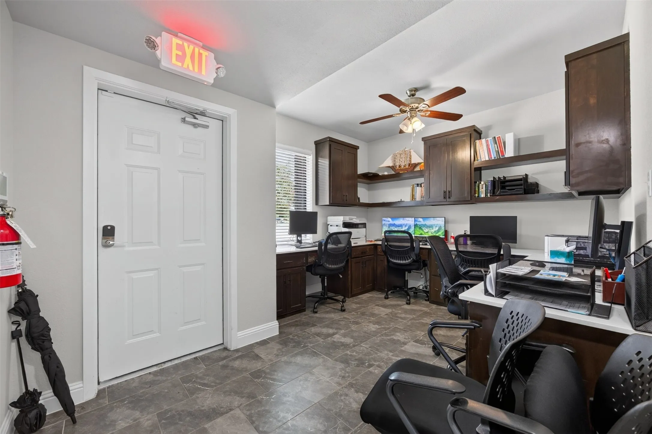 Office For Sale in Ellis County , 102 Ymca Drive, Waxahachie, Texas 75165, 0, 0, Garage spaces, 4,472 Sqft, built in 1986, mls#21391275, Real Estate Agent in Waxahachie, Homes For Sale in Ellis county, Homes For Sale in Waxahachie, Realtor in Waxahachie Texas, Real Estate Brokerage Independent Realty Texas, Luminita Cordes Realtor