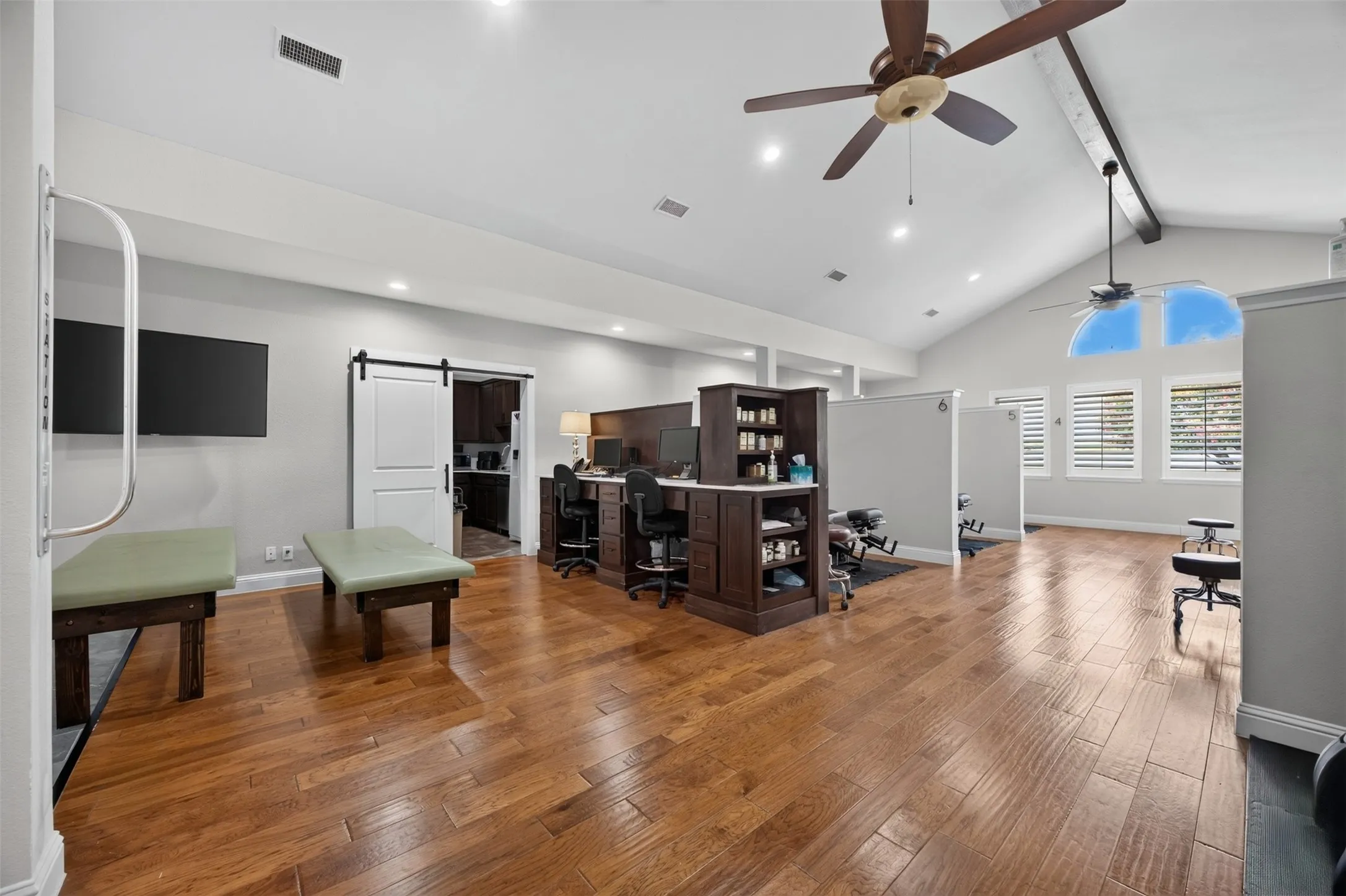 Office For Sale in Ellis County , 102 Ymca Drive, Waxahachie, Texas 75165, 0, 0, Garage spaces, 4,472 Sqft, built in 1986, mls#21391275, Real Estate Agent in Waxahachie, Homes For Sale in Ellis county, Homes For Sale in Waxahachie, Realtor in Waxahachie Texas, Real Estate Brokerage Independent Realty Texas, Luminita Cordes Realtor