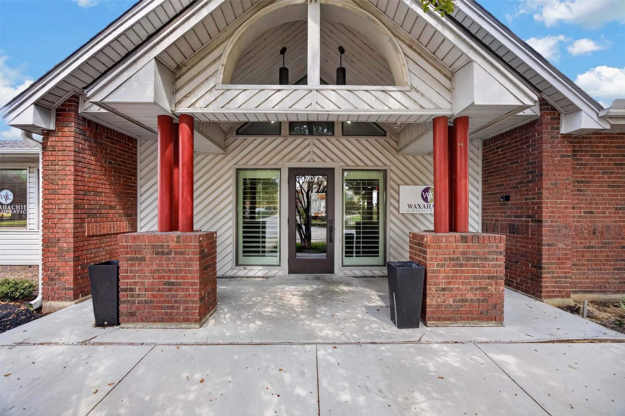 Office For Sale in Ellis County , 102 Ymca Drive, Waxahachie, Texas 75165, 0, 0, Garage spaces, 4,472 Sqft, built in 1986, mls#21391275, Real Estate Agent in Waxahachie, Homes For Sale in Ellis county, Homes For Sale in Waxahachie, Realtor in Waxahachie Texas, Real Estate Brokerage Independent Realty Texas, Luminita Cordes Realtor