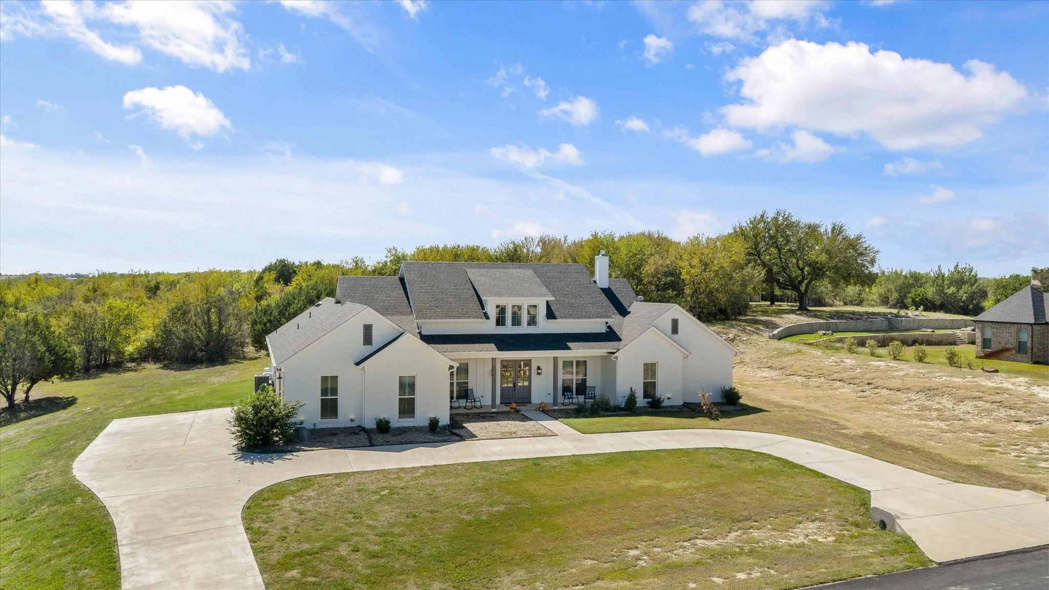 Single Family Residence For Sale in Parker County , 151 Tres Vistas Court, Cresson, Texas 76035, 4 Bedroom, 4 Bathroom, 3 Garage spaces, 3,110 Sqft, built in 2021, mls#21391418, Real Estate Agent in Cresson, Homes For Sale in Parker county, Homes For Sale in Cresson, Realtor in Cresson Texas, Real Estate Brokerage Independent Realty Texas, Luminita Cordes Realtor