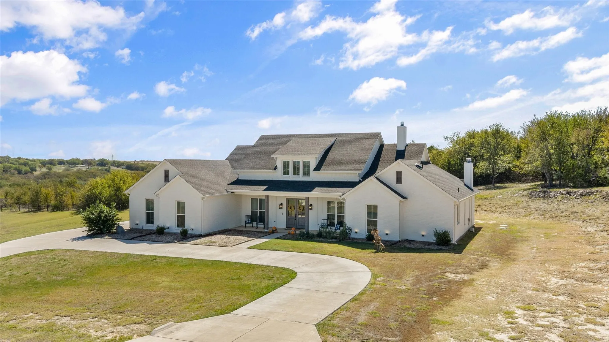 Single Family Residence For Sale in Parker County , 151 Tres Vistas Court, Cresson, Texas 76035, 4 Bedroom, 4 Bathroom, 3 Garage spaces, 3,110 Sqft, built in 2021, mls#21391418, Real Estate Agent in Cresson, Homes For Sale in Parker county, Homes For Sale in Cresson, Realtor in Cresson Texas, Real Estate Brokerage Independent Realty Texas, Luminita Cordes Realtor