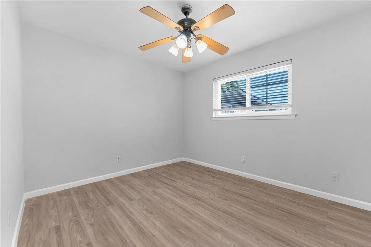 Single Family Residence For Rent in Collin County , 901 Wandering Way Drive, Allen, Texas 75002, 3 Bedroom, 2 Bathroom, Garage spaces, 1,128 Sqft, built in 1971, mls#21391469, Real Estate Agent in Allen, Homes For Rent in Collin county, Homes For Rent in Allen, Realtor in Allen Texas, Real Estate Brokerage Independent Realty Texas, Luminita Cordes Realtor