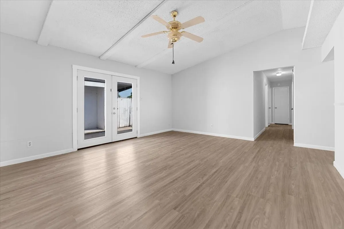 Single Family Residence For Rent in Collin County , 901 Wandering Way Drive, Allen, Texas 75002, 3 Bedroom, 2 Bathroom, Garage spaces, 1,128 Sqft, built in 1971, mls#21391469, Real Estate Agent in Allen, Homes For Rent in Collin county, Homes For Rent in Allen, Realtor in Allen Texas, Real Estate Brokerage Independent Realty Texas, Luminita Cordes Realtor