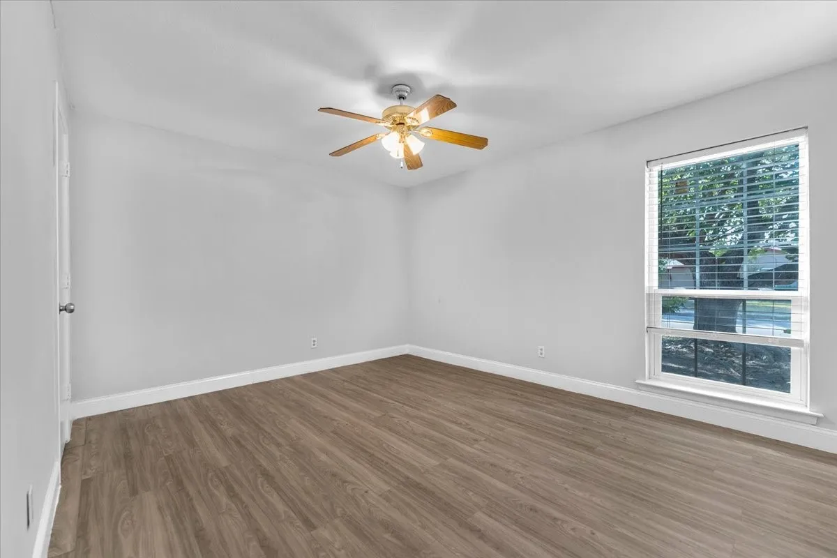 Single Family Residence For Rent in Collin County , 901 Wandering Way Drive, Allen, Texas 75002, 3 Bedroom, 2 Bathroom, Garage spaces, 1,128 Sqft, built in 1971, mls#21391469, Real Estate Agent in Allen, Homes For Rent in Collin county, Homes For Rent in Allen, Realtor in Allen Texas, Real Estate Brokerage Independent Realty Texas, Luminita Cordes Realtor