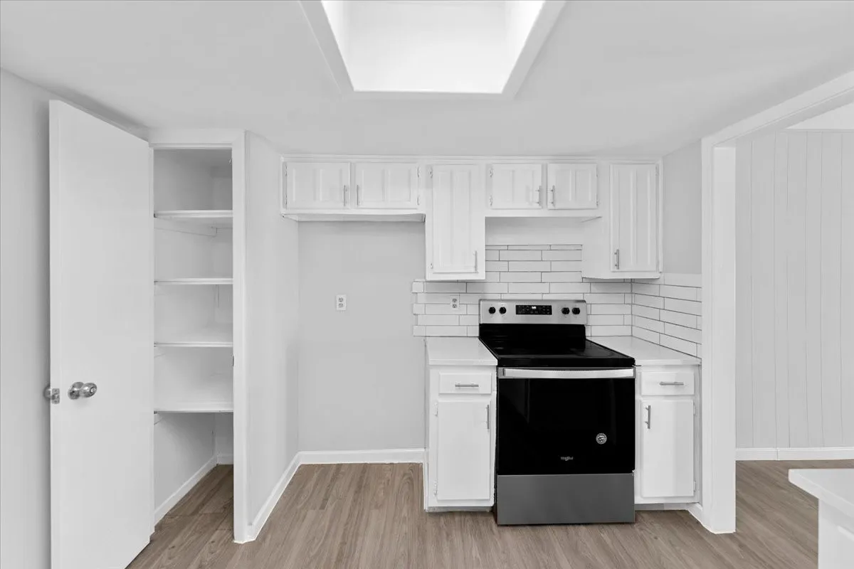 Single Family Residence For Rent in Collin County , 901 Wandering Way Drive, Allen, Texas 75002, 3 Bedroom, 2 Bathroom, Garage spaces, 1,128 Sqft, built in 1971, mls#21391469, Real Estate Agent in Allen, Homes For Rent in Collin county, Homes For Rent in Allen, Realtor in Allen Texas, Real Estate Brokerage Independent Realty Texas, Luminita Cordes Realtor