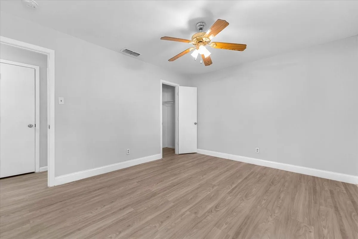 Single Family Residence For Rent in Collin County , 901 Wandering Way Drive, Allen, Texas 75002, 3 Bedroom, 2 Bathroom, Garage spaces, 1,128 Sqft, built in 1971, mls#21391469, Real Estate Agent in Allen, Homes For Rent in Collin county, Homes For Rent in Allen, Realtor in Allen Texas, Real Estate Brokerage Independent Realty Texas, Luminita Cordes Realtor