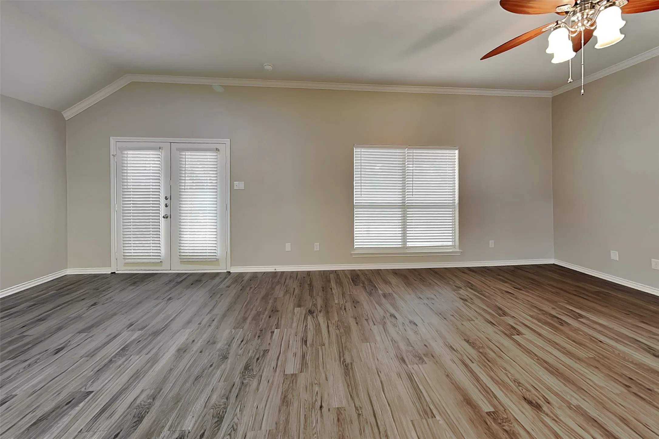 Single Family Residence For Rent in Tarrant County , 1121 Springwood Drive, Saginaw, Texas 76179, 3 Bedroom, 2 Bathroom, 2 Garage spaces, 2,149 Sqft, built in 1996, mls#21391710, Real Estate Agent in Saginaw, Homes For Rent in Tarrant county, Homes For Rent in Saginaw, Realtor in Saginaw Texas, Real Estate Brokerage Independent Realty Texas, Luminita Cordes Realtor
