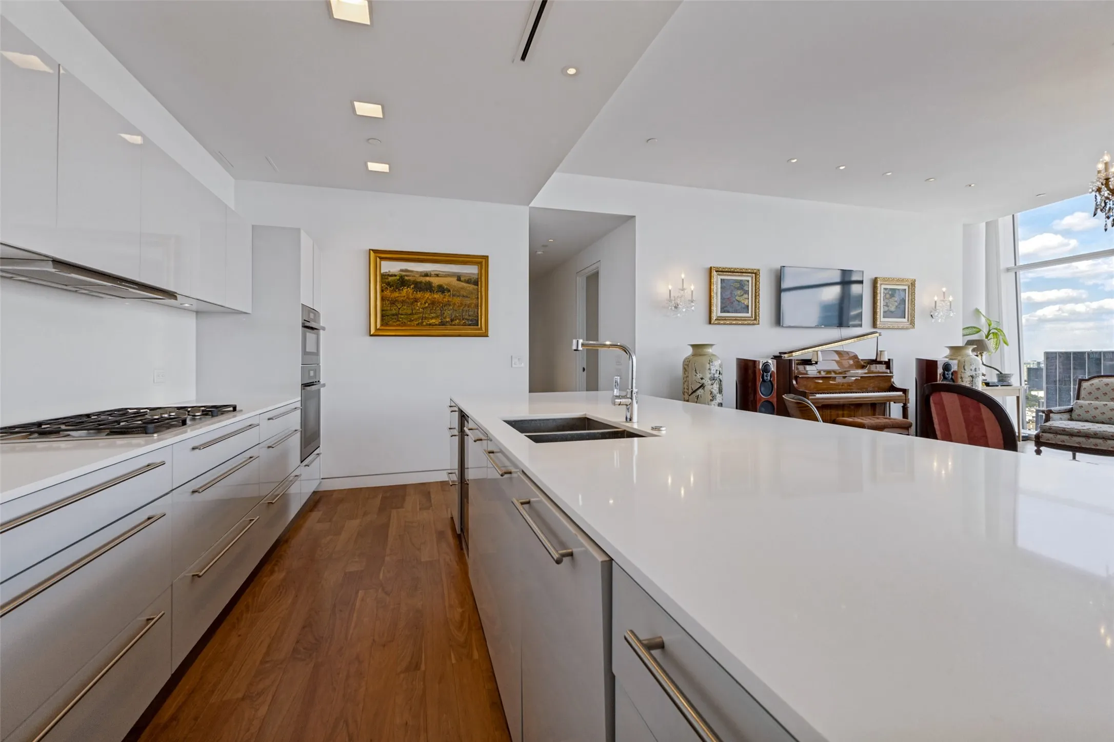 Condominium For Sale in Dallas County , 1918 Olive Street 2802, Dallas, Texas 75201, 3 Bedroom, 3 Bathroom, 2 Garage spaces, 3,013 Sqft, built in 2013, mls#21391714, Real Estate Agent in Dallas, Homes For Sale in Dallas county, Homes For Sale in Dallas, Realtor in Dallas Texas, Real Estate Brokerage Independent Realty Texas, Luminita Cordes Realtor