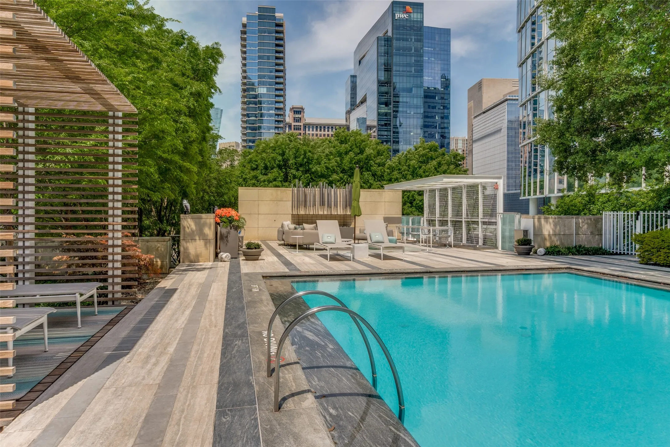 Condominium For Sale in Dallas County , 1918 Olive Street 2802, Dallas, Texas 75201, 3 Bedroom, 3 Bathroom, 2 Garage spaces, 3,013 Sqft, built in 2013, mls#21391714, Real Estate Agent in Dallas, Homes For Sale in Dallas county, Homes For Sale in Dallas, Realtor in Dallas Texas, Real Estate Brokerage Independent Realty Texas, Luminita Cordes Realtor