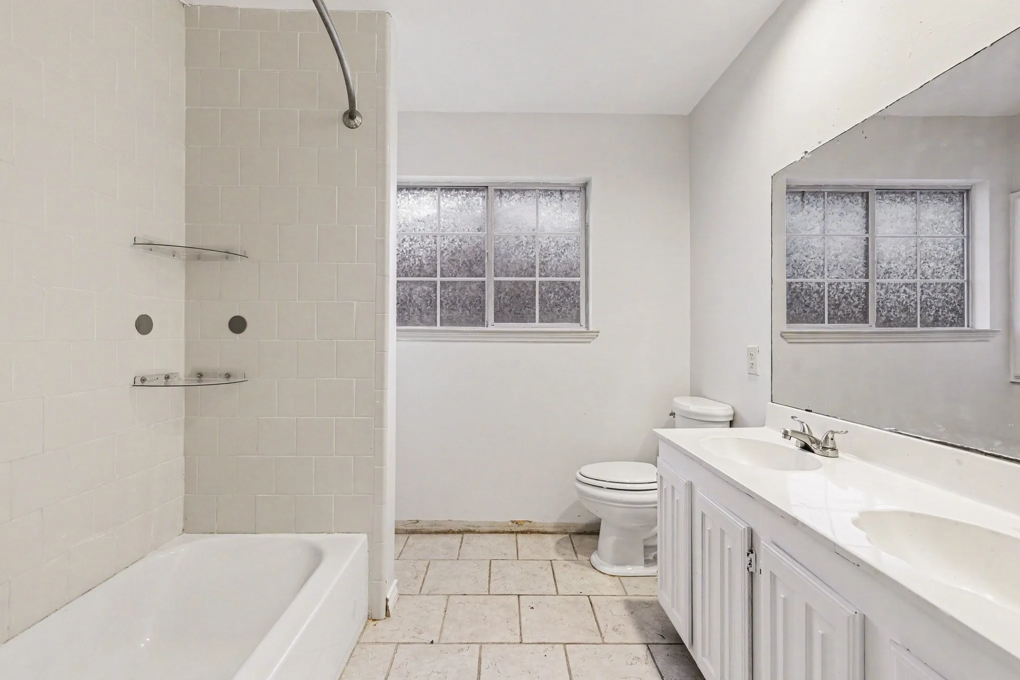Single Family Residence For Sale in Denton County , 2829 Panorama Drive, Carrollton, Texas 75007, 3 Bedroom, 3 Bathroom, 2 Garage spaces, 2,719 Sqft, built in 1989, mls#21391696, Real Estate Agent in Carrollton, Homes For Sale in Denton county, Homes For Sale in Carrollton, Realtor in Carrollton Texas, Real Estate Brokerage Independent Realty Texas, Luminita Cordes Realtor