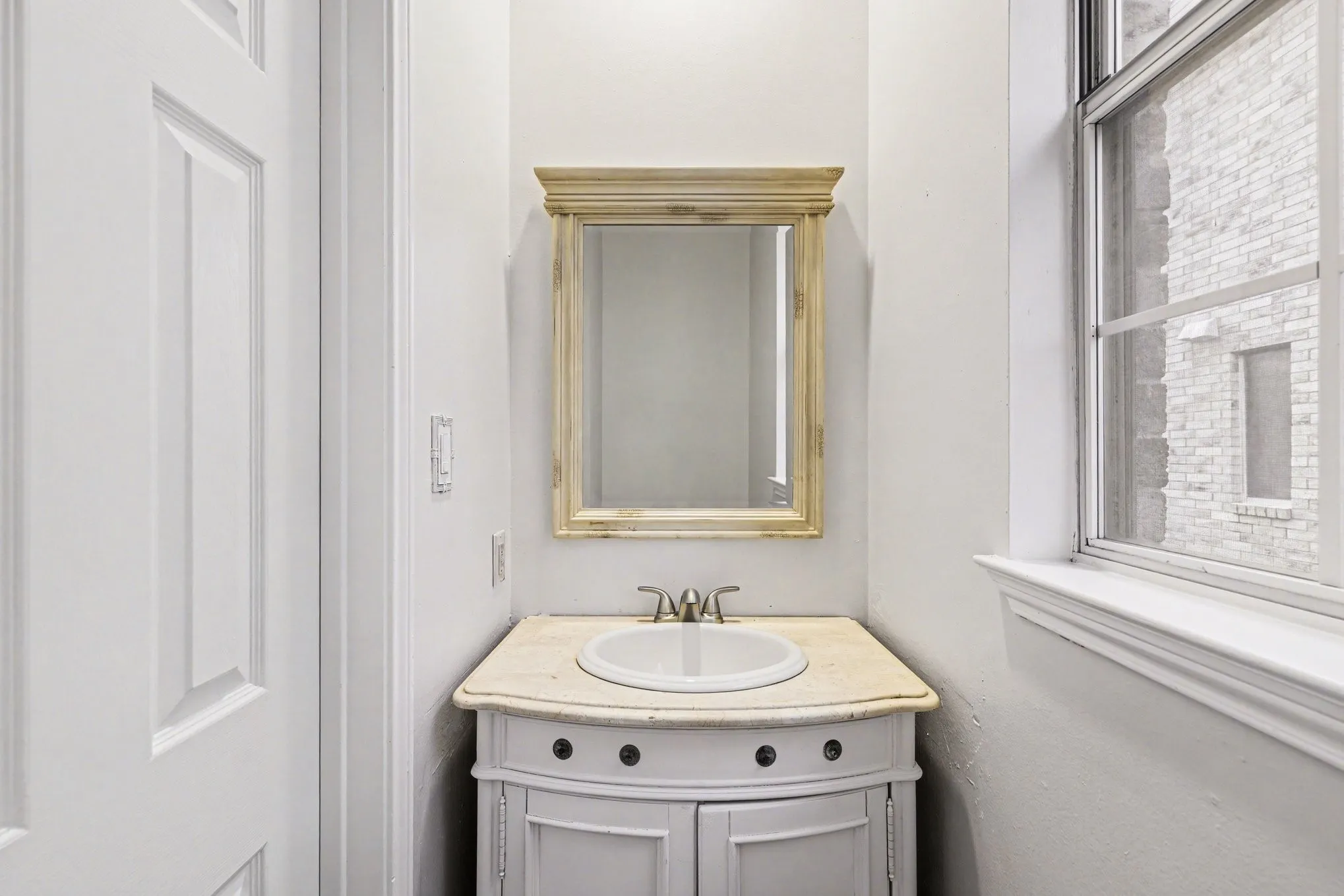 Single Family Residence For Sale in Denton County , 2829 Panorama Drive, Carrollton, Texas 75007, 3 Bedroom, 3 Bathroom, 2 Garage spaces, 2,719 Sqft, built in 1989, mls#21391696, Real Estate Agent in Carrollton, Homes For Sale in Denton county, Homes For Sale in Carrollton, Realtor in Carrollton Texas, Real Estate Brokerage Independent Realty Texas, Luminita Cordes Realtor