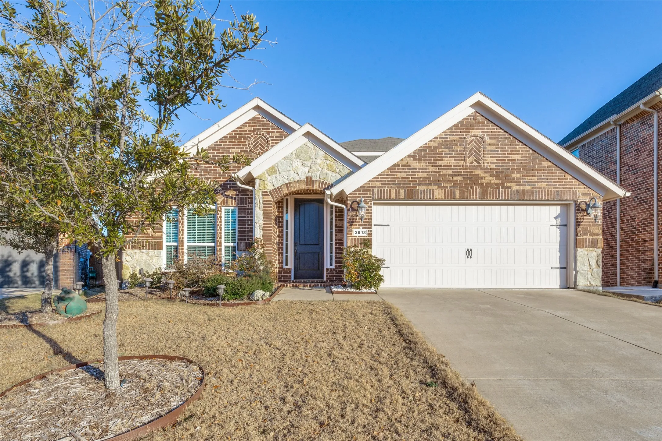 Single Family Residence For Rent